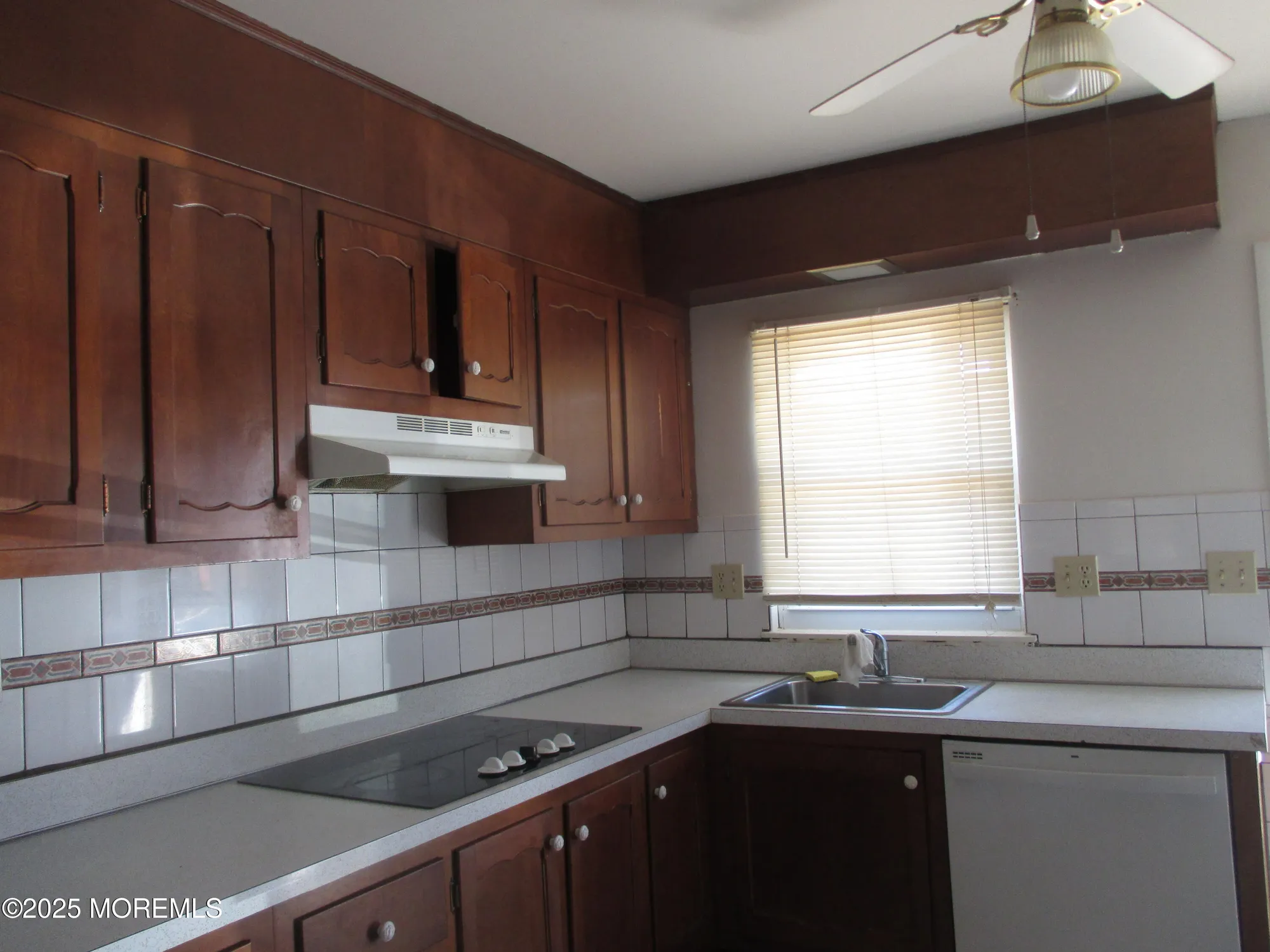 Property Slideshow image 16 of 25 | 337c canterbury ct, Lakewood, NJ, 08701