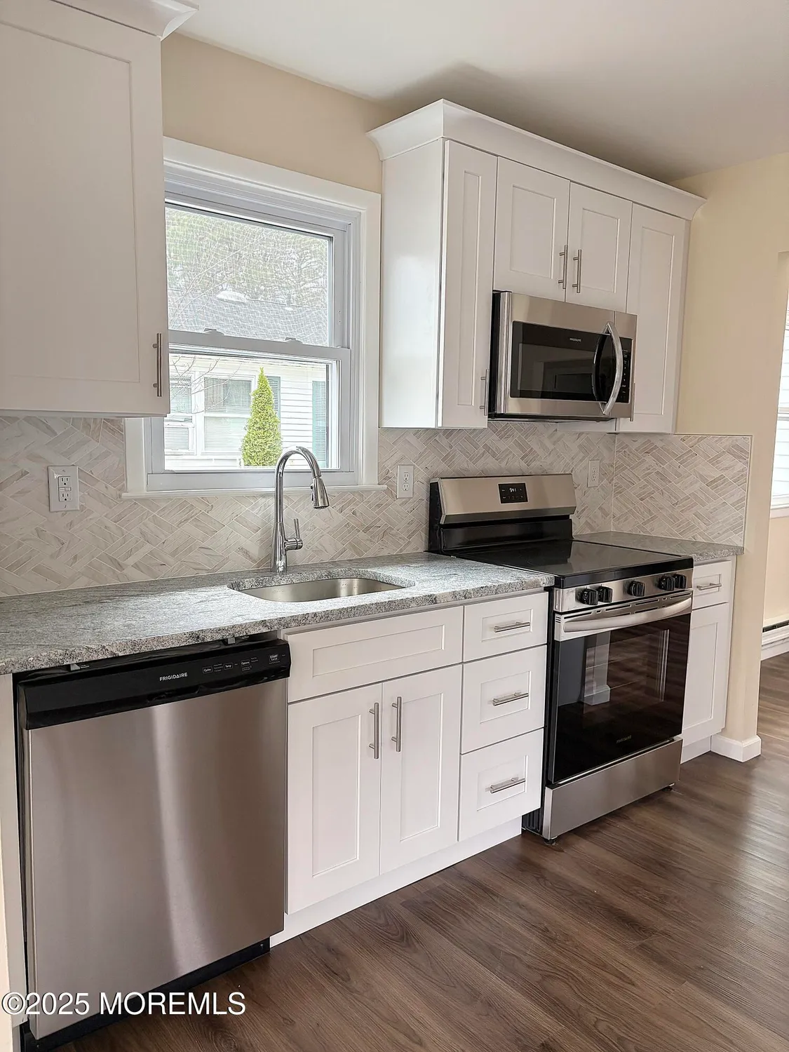 Property Slideshow image 3 of 12 | 36 westport dr, Whiting, NJ, 08759