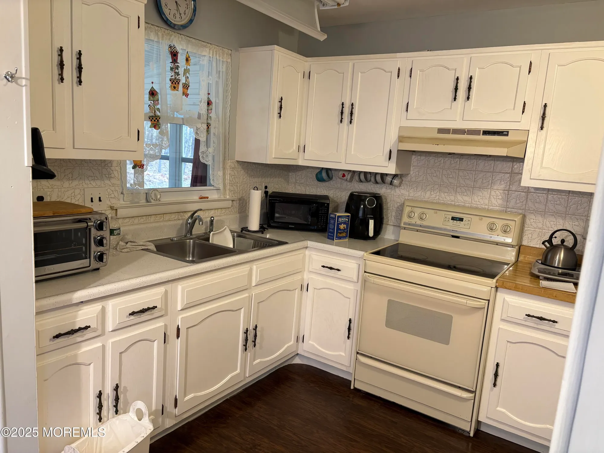 Property Slideshow image 11 of 21 | 196 constitution blvd, Whiting, NJ, 08759