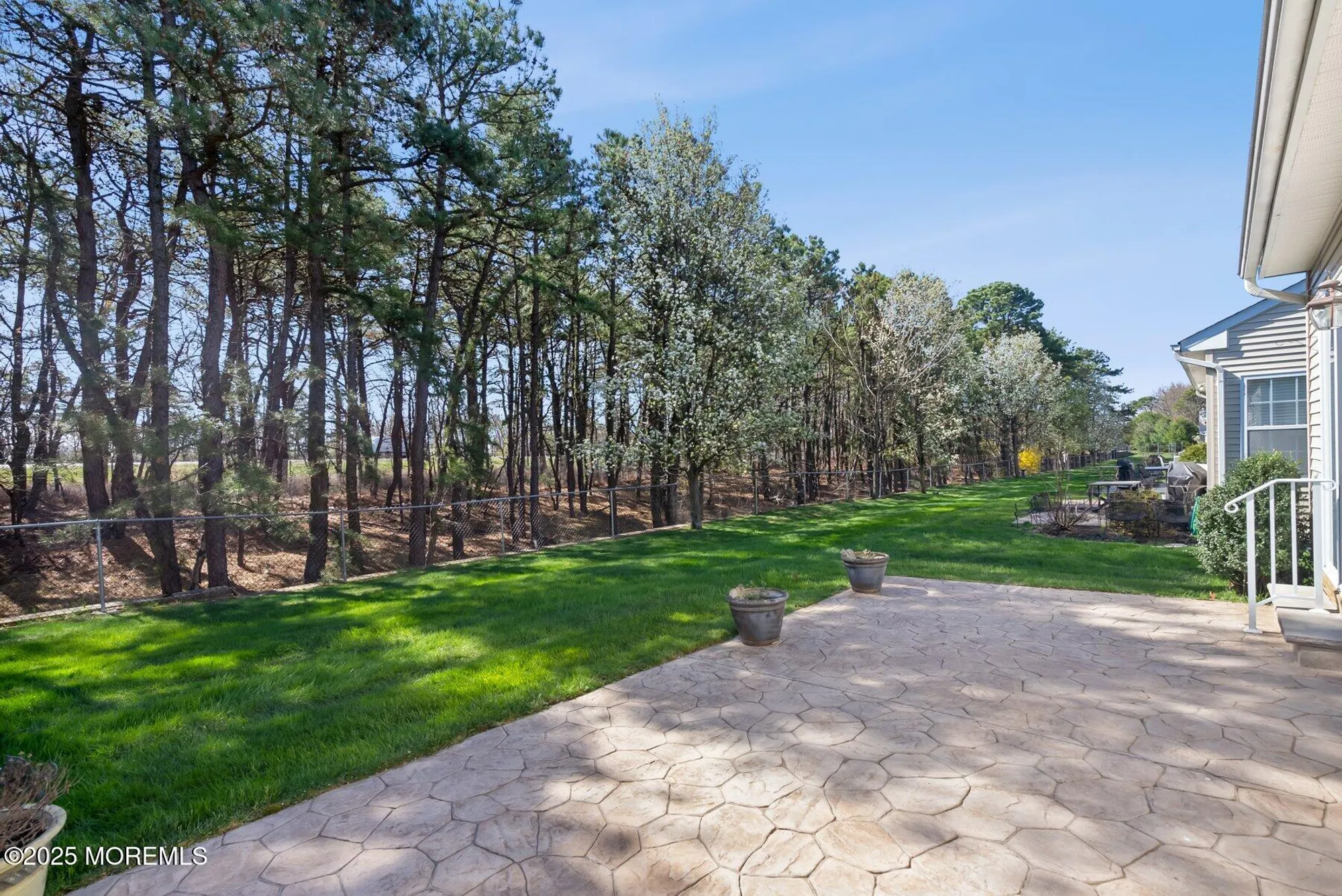 Property Slideshow image 29 of 32 | 24 little leaf ln, Howell, NJ, 07731