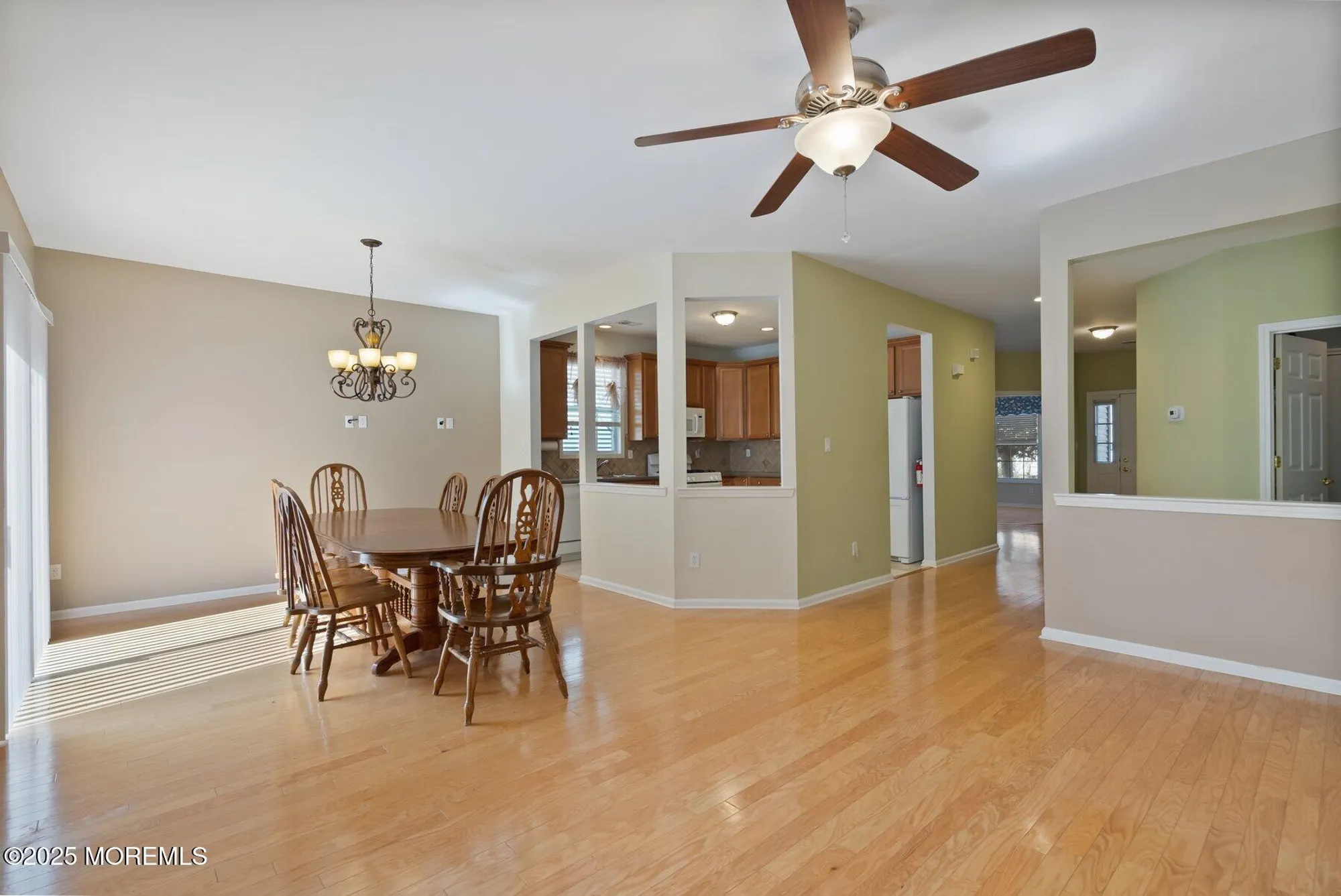 Property Slideshow image 15 of 32 | 24 little leaf ln, Howell, NJ, 07731