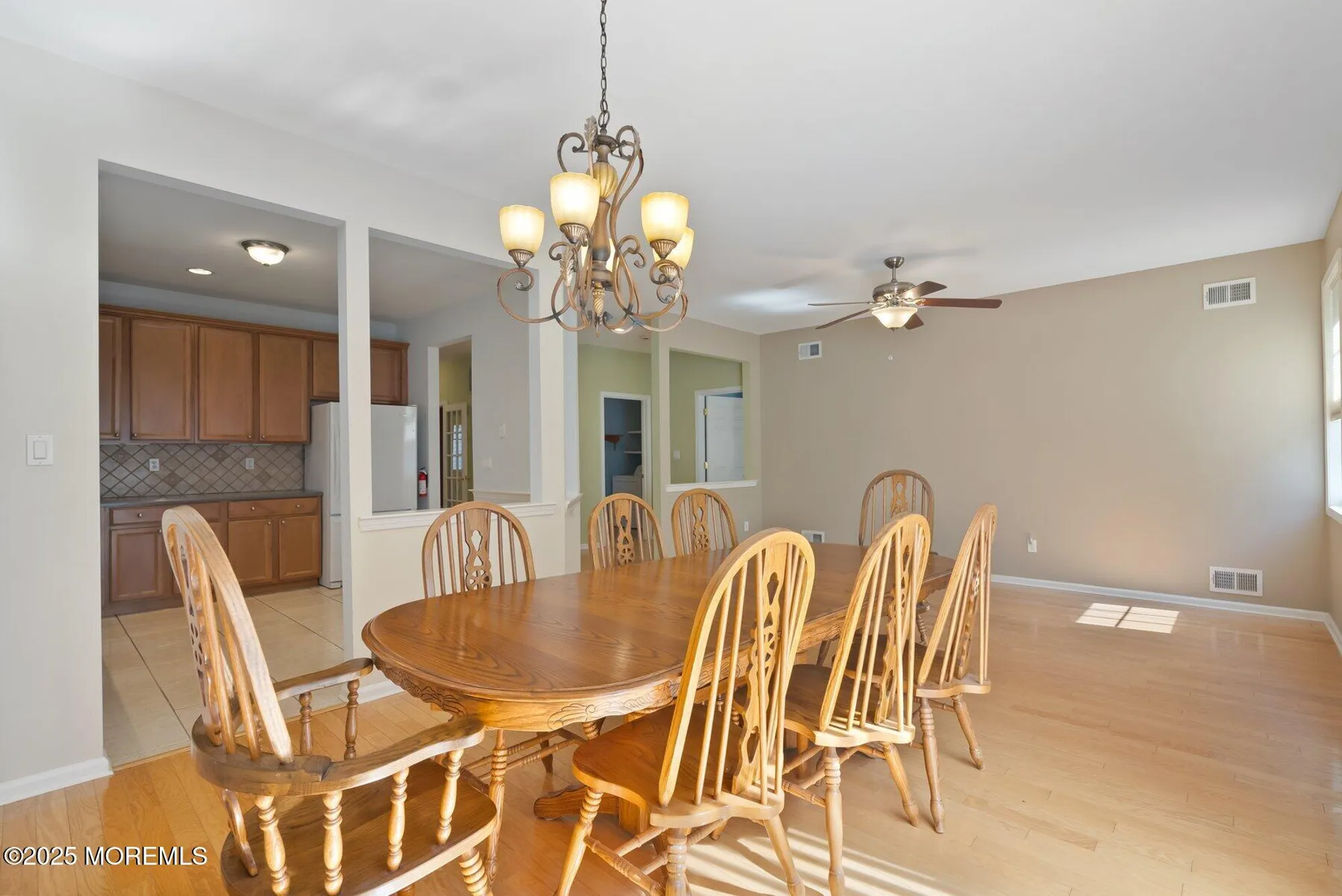 Property Slideshow image 16 of 32 | 24 little leaf ln, Howell, NJ, 07731