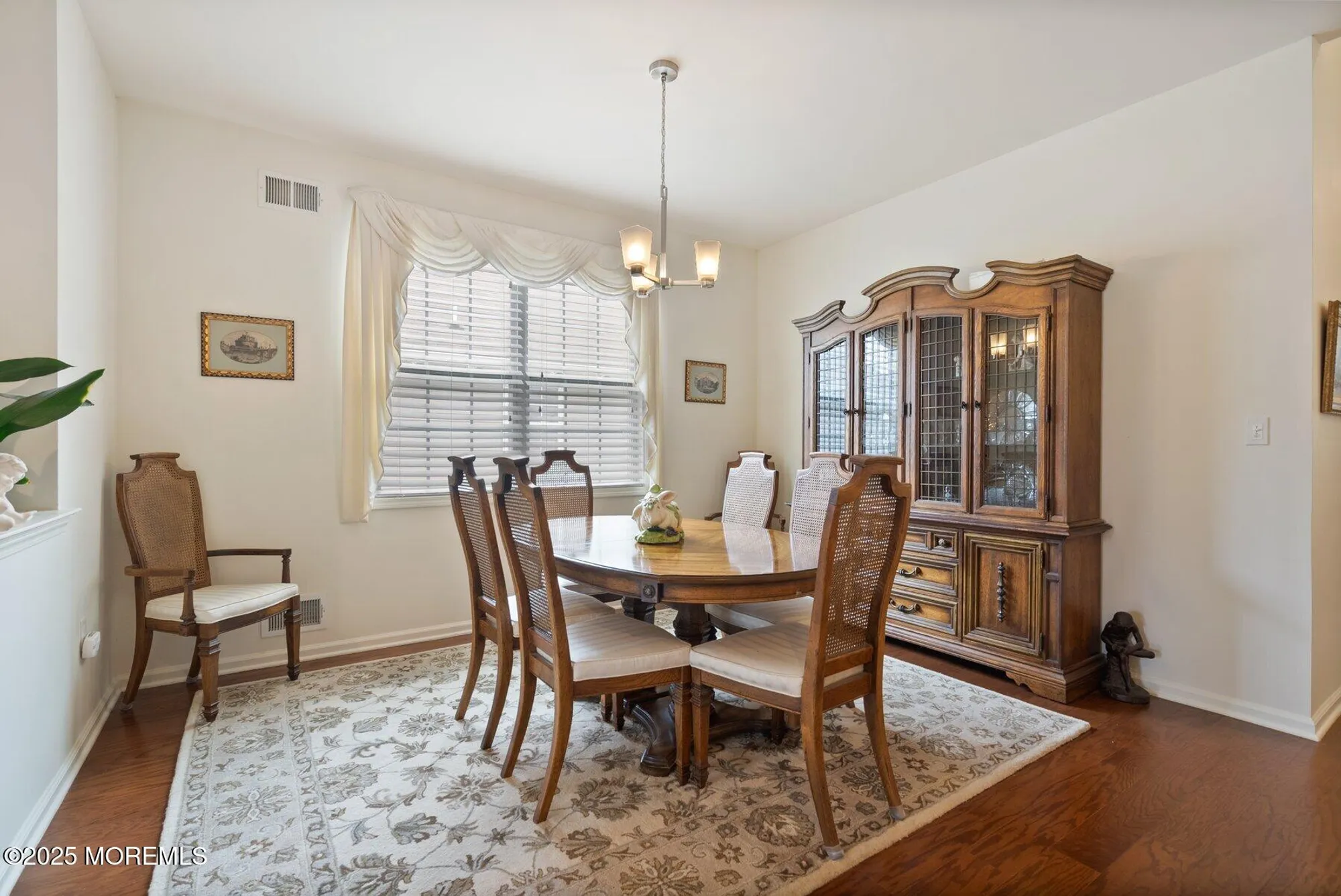 Property Slideshow image 5 of 35 | 50 little leaf ln, Howell, NJ, 07731