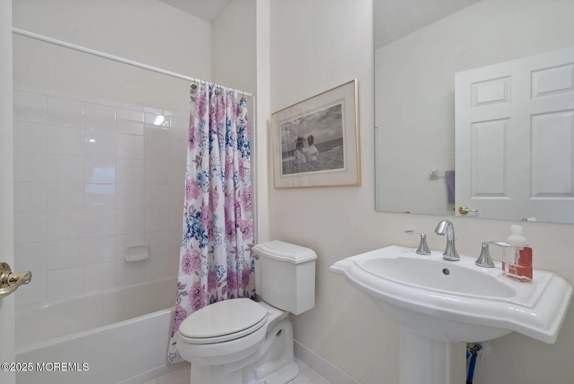 Property Slideshow image 27 of 35 | 50 little leaf ln, Howell, NJ, 07731