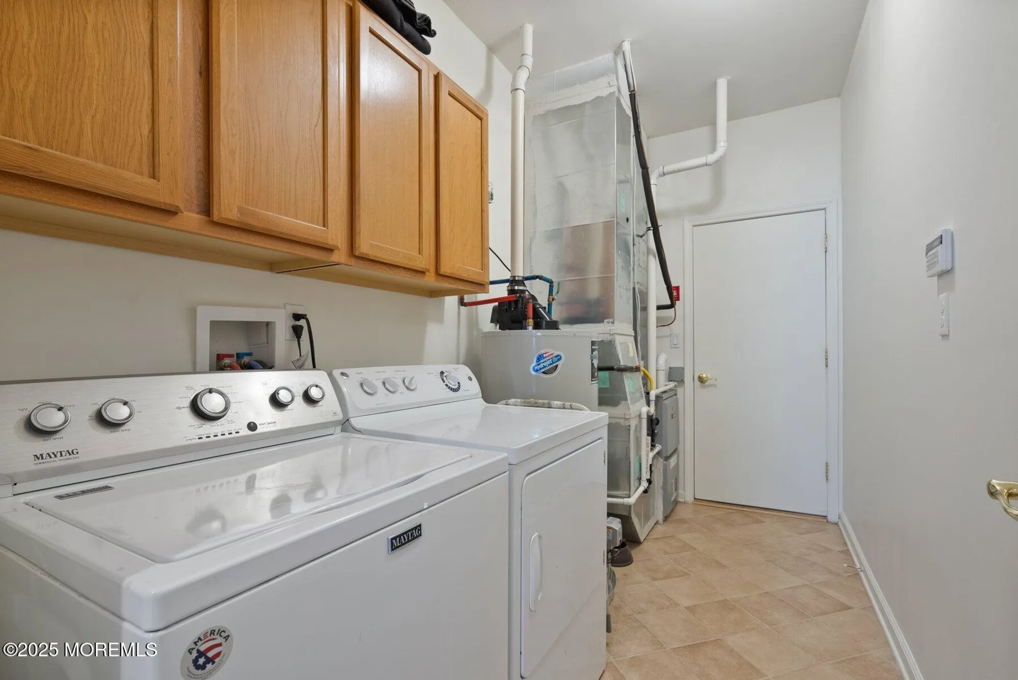 Property Slideshow image 28 of 35 | 50 little leaf ln, Howell, NJ, 07731