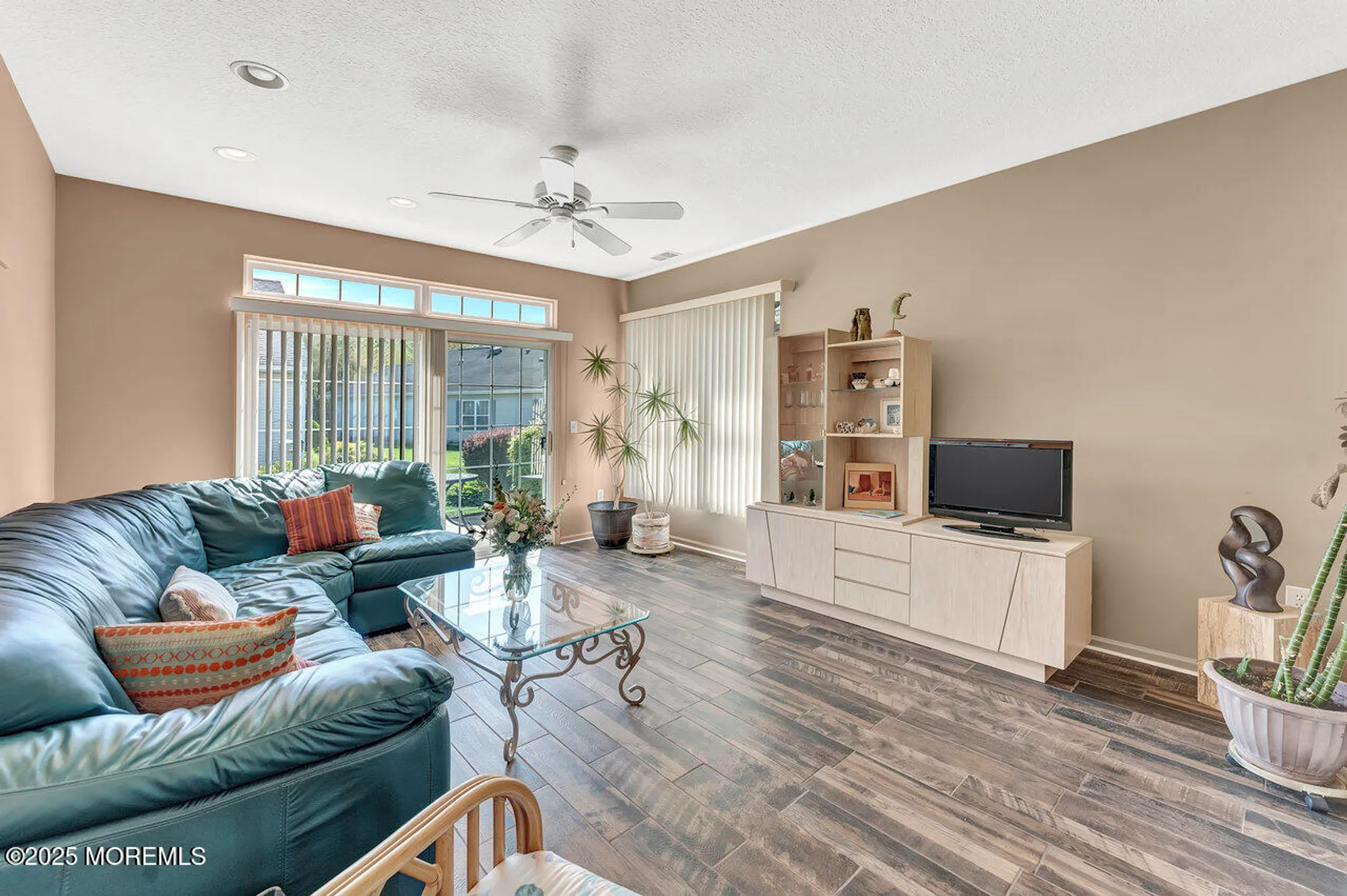 Property Slideshow image 14 of 44 | 4 lilac springs ct, Lakewood, NJ, 08701