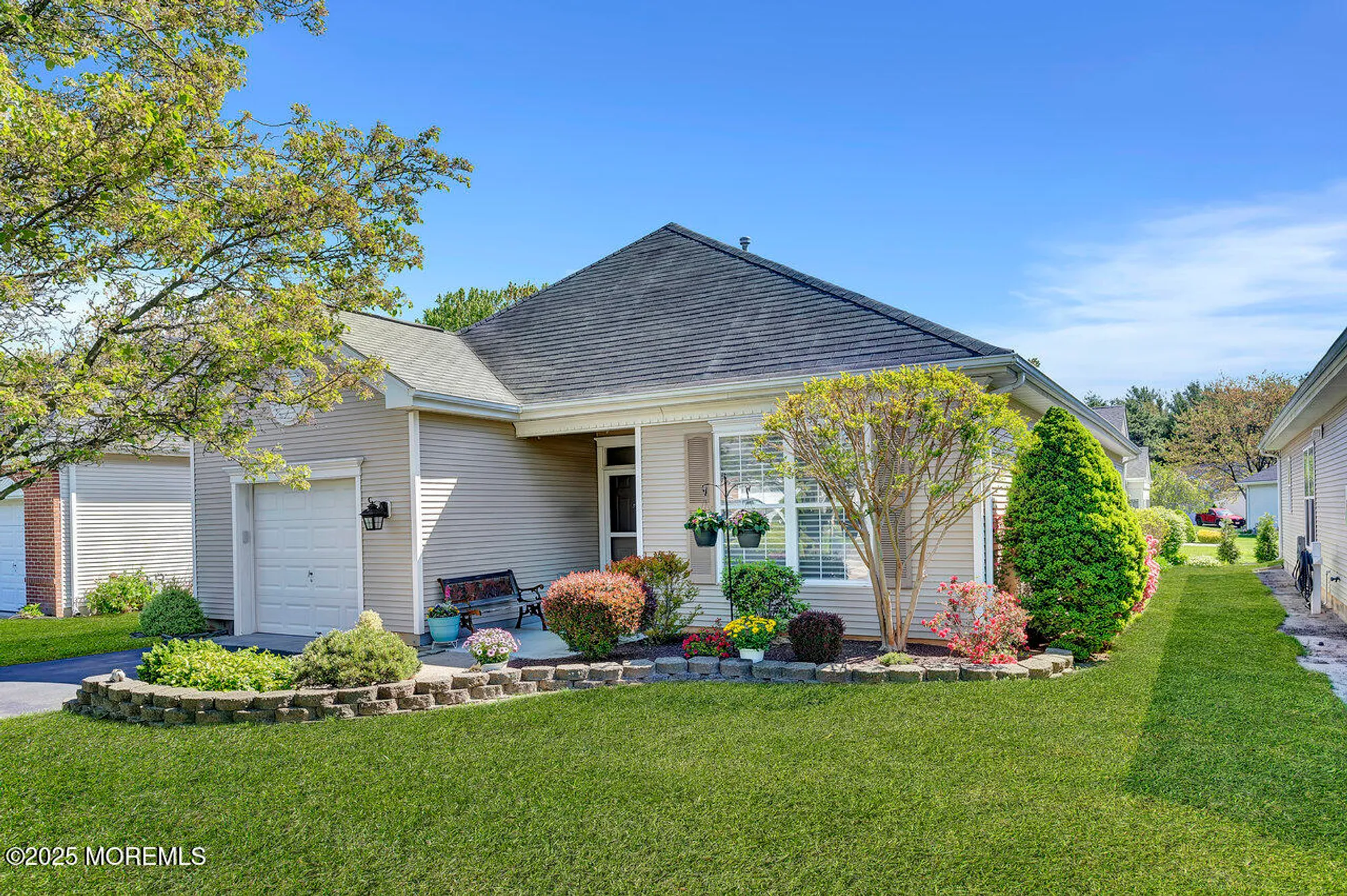 Property Slideshow image 2 of 44 | 4 lilac springs ct, Lakewood, NJ, 08701