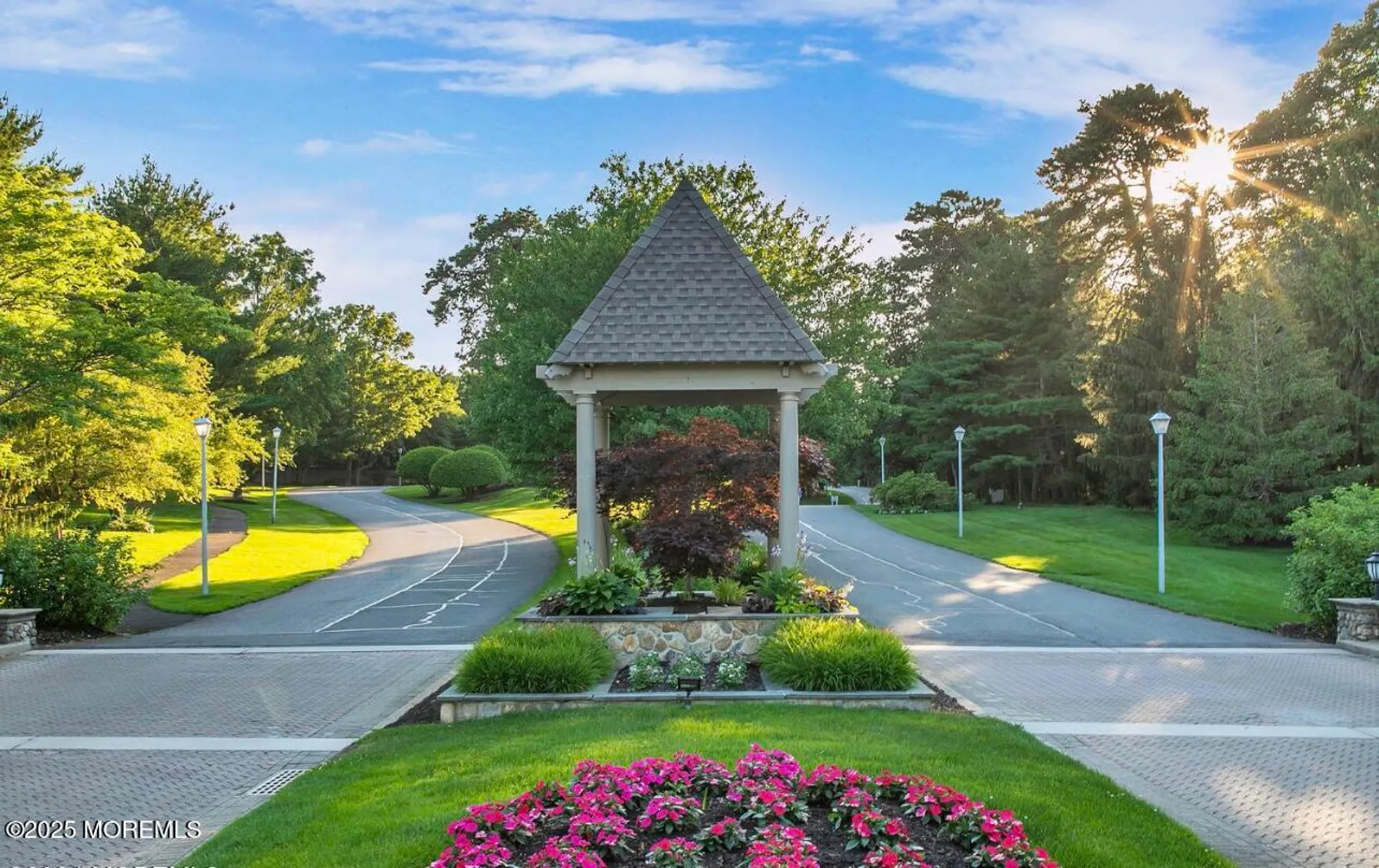 Property Slideshow image 27 of 44 | 4 lilac springs ct, Lakewood, NJ, 08701