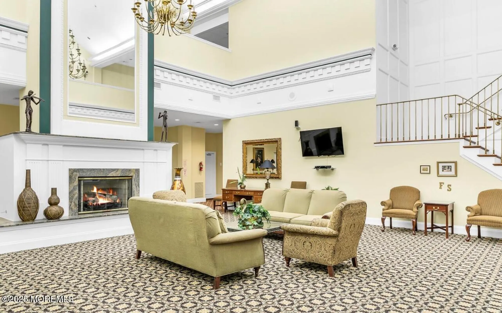 Property Slideshow image 32 of 44 | 4 lilac springs ct, Lakewood, NJ, 08701