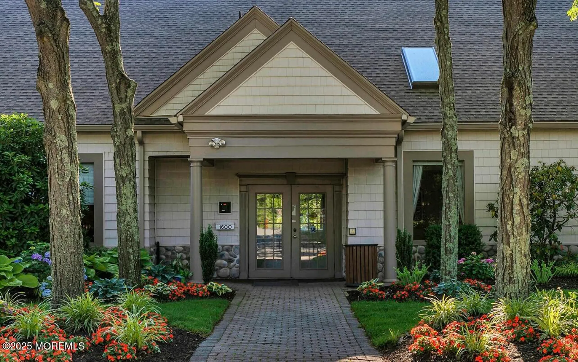 Property Slideshow image 28 of 44 | 4 lilac springs ct, Lakewood, NJ, 08701