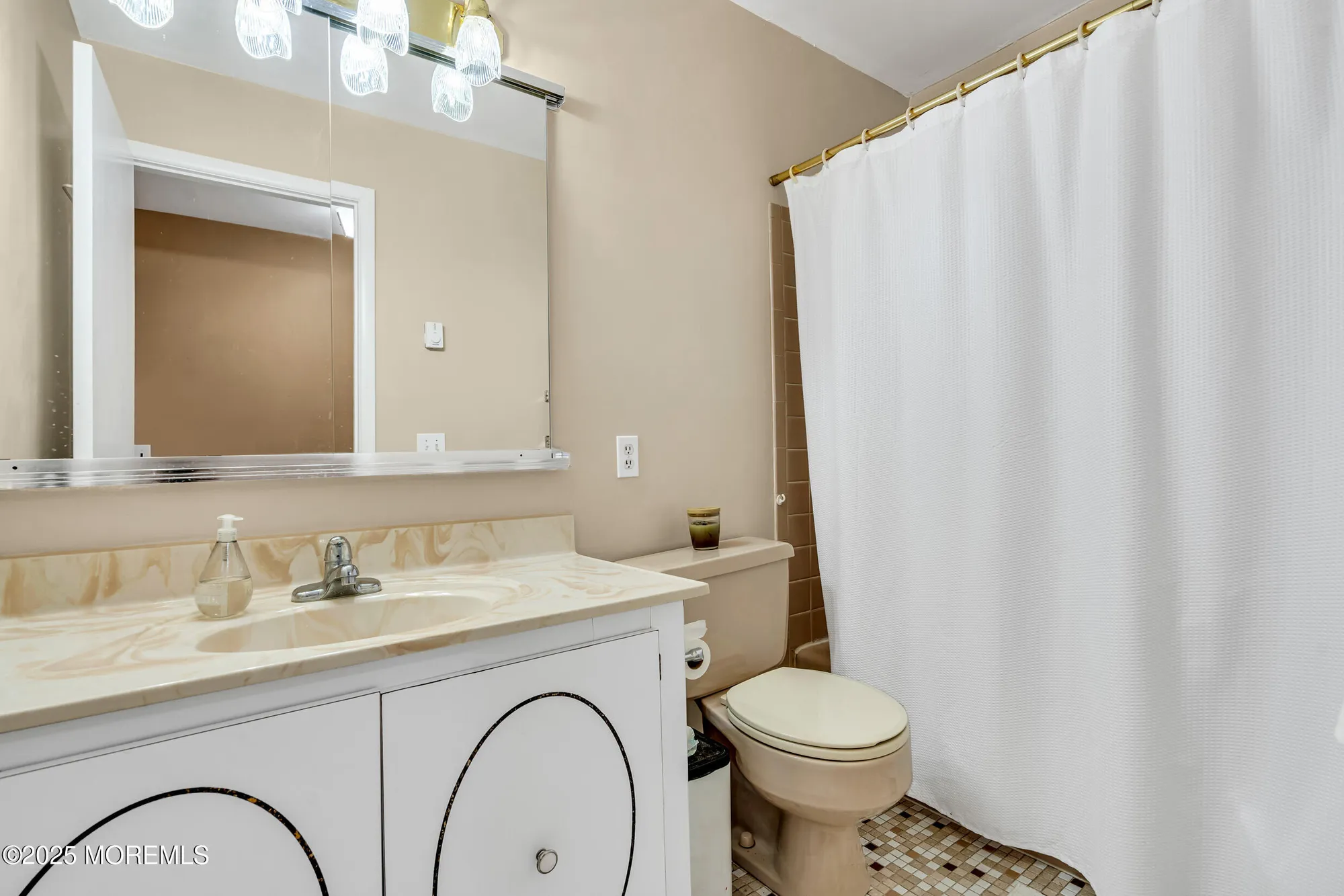Property Slideshow image 21 of 26 | 131 constitution blvd a, Whiting, NJ, 08759