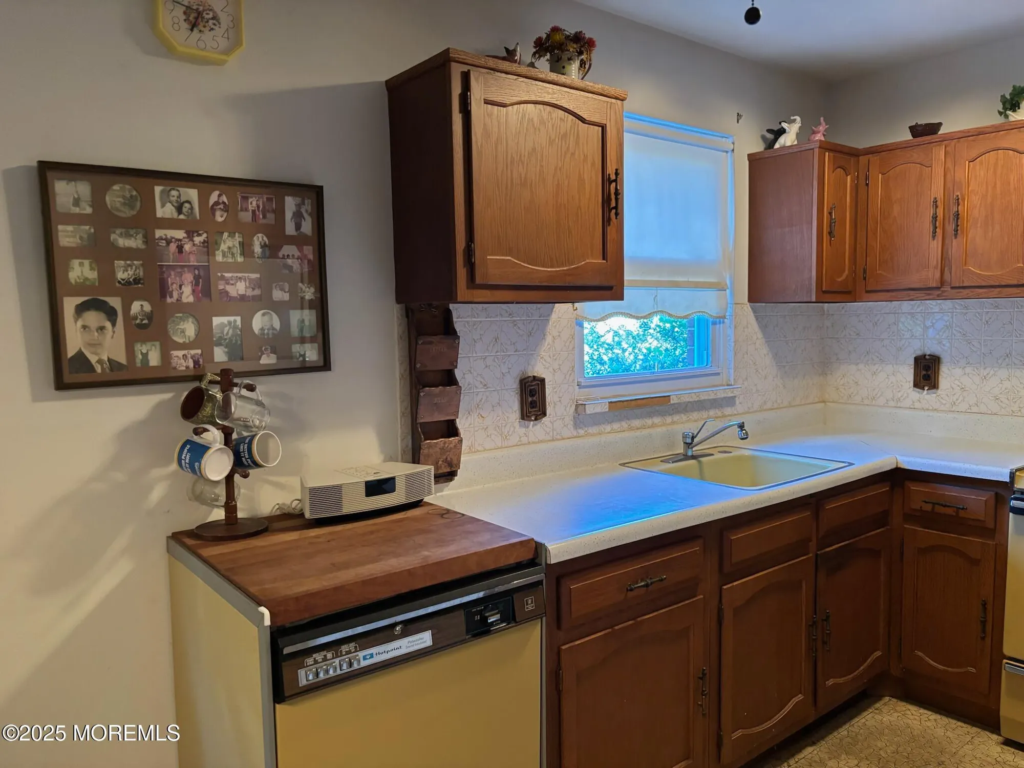 Property Slideshow image 5 of 20 | 138 hudson pkwy b, Whiting, NJ, 08759