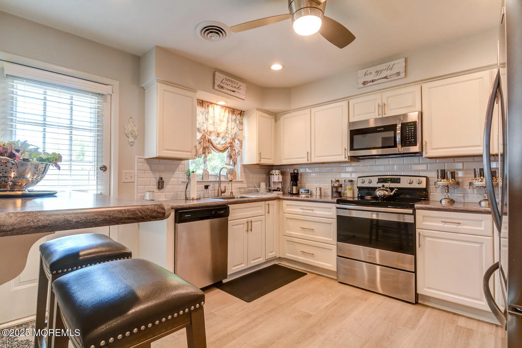 Property Slideshow image 8 of 16 | 172a hudson pkwy, Whiting, NJ, 08759