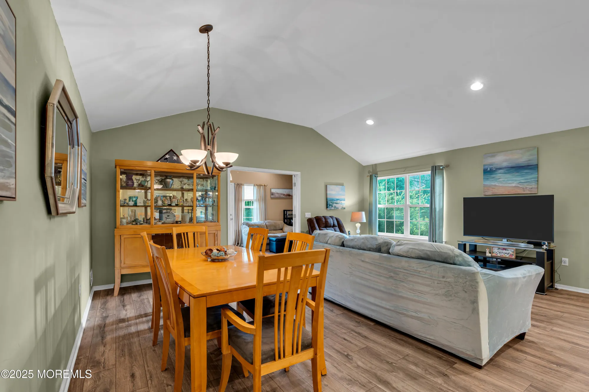 Property Slideshow image 9 of 54 | 2752 meadow lake dr, Toms River, NJ, 08755