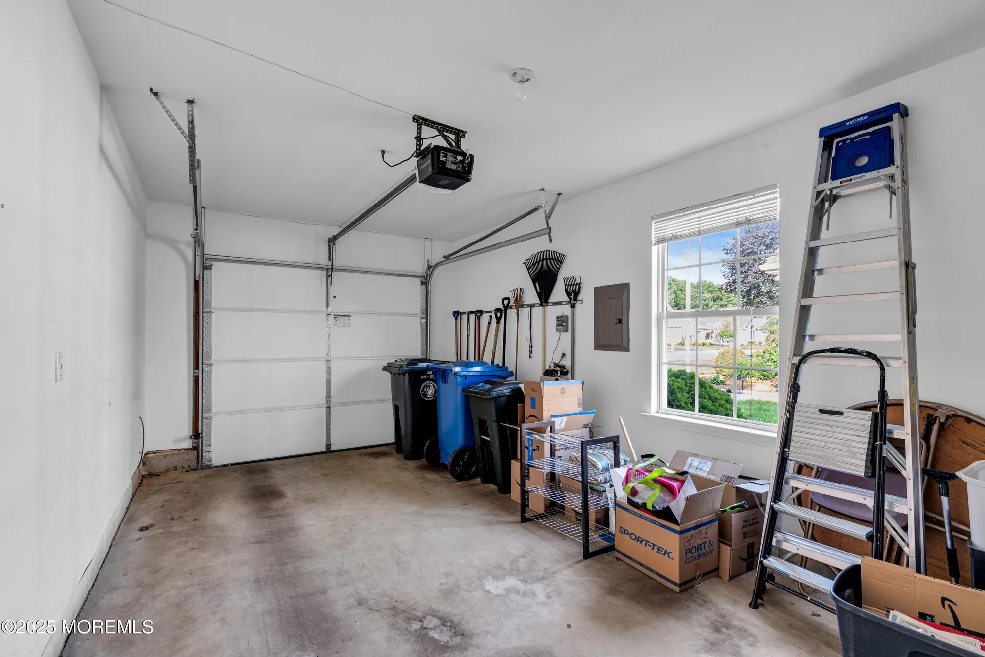 Property Slideshow image 33 of 54 | 2752 meadow lake dr, Toms River, NJ, 08755