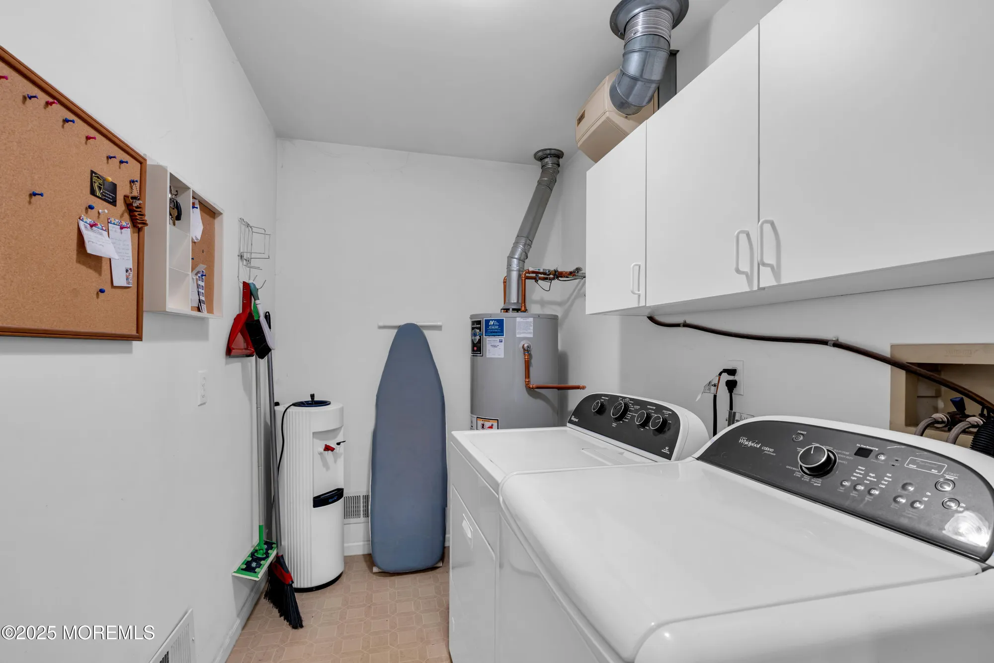 Property Slideshow image 34 of 54 | 2752 meadow lake dr, Toms River, NJ, 08755