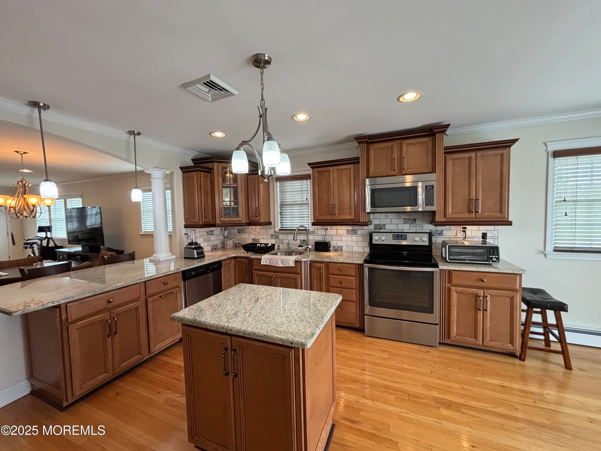 Property Slideshow image 8 of 17 | 2 corinth pl, Toms River, NJ, 08757