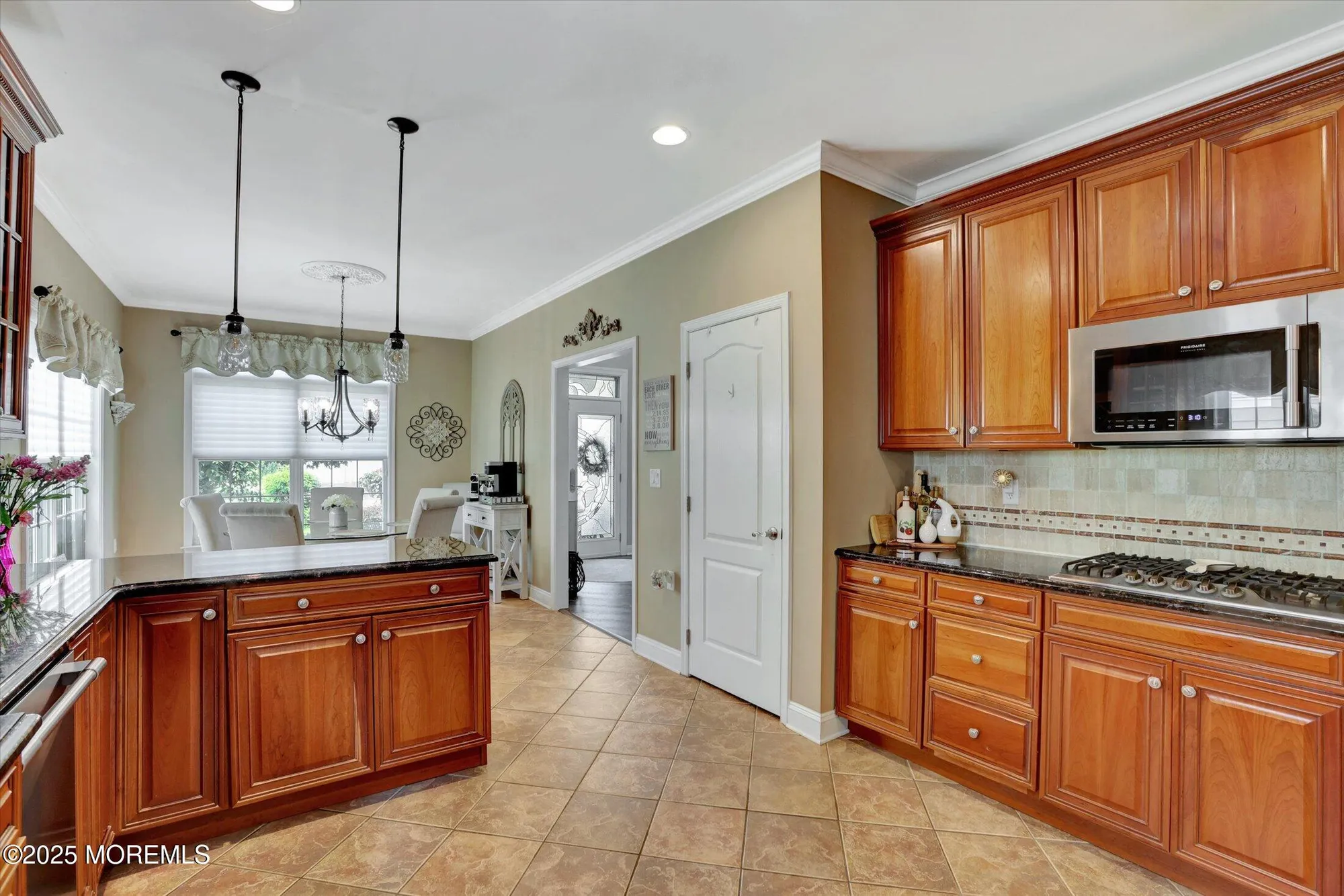 Property Slideshow image 10 of 53 | 8 crawford rd, Manalapan, NJ, 07726