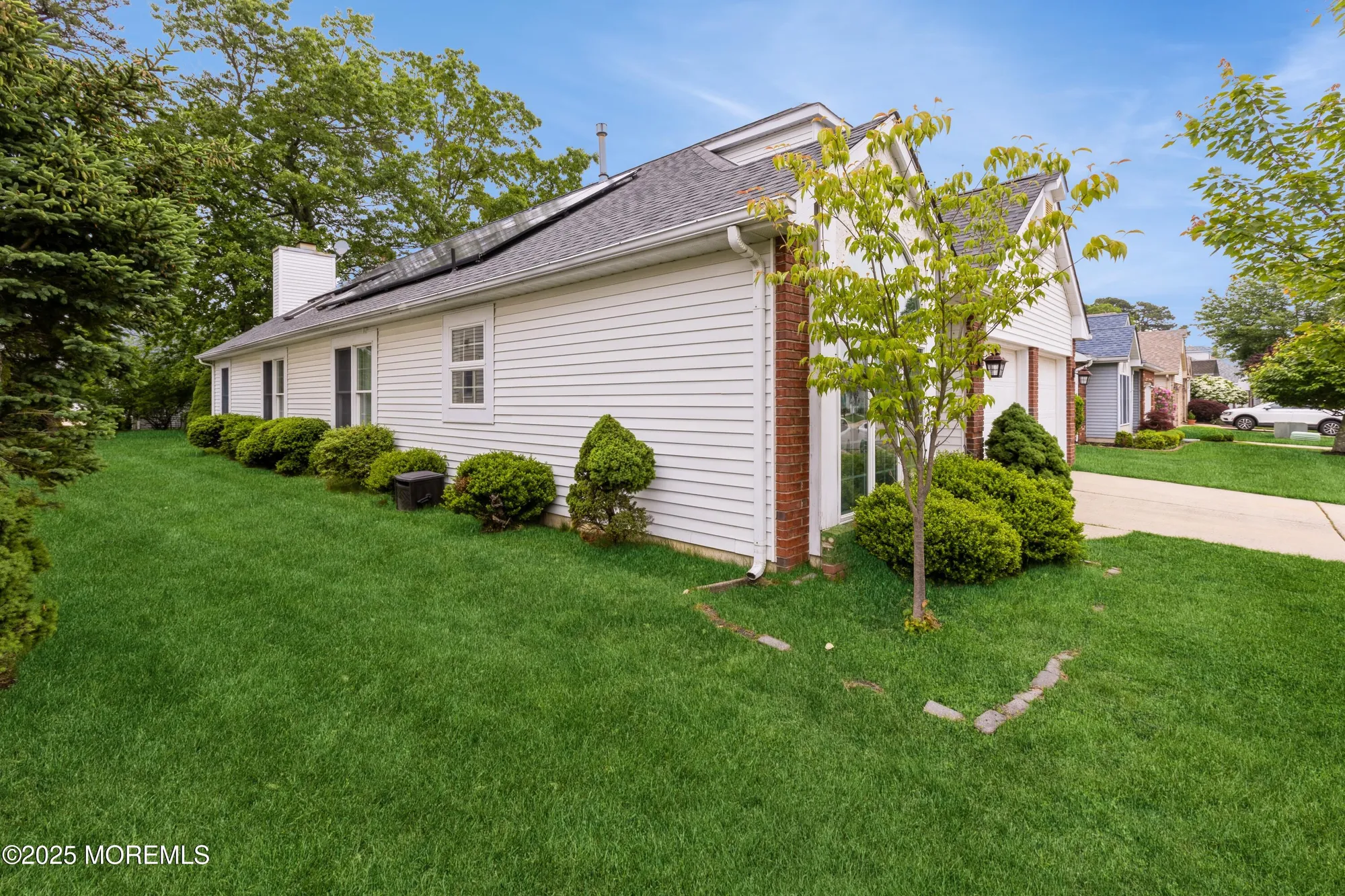 Property Slideshow image 3 of 25 | 1640 goldspire rd, Toms River, NJ, 08755