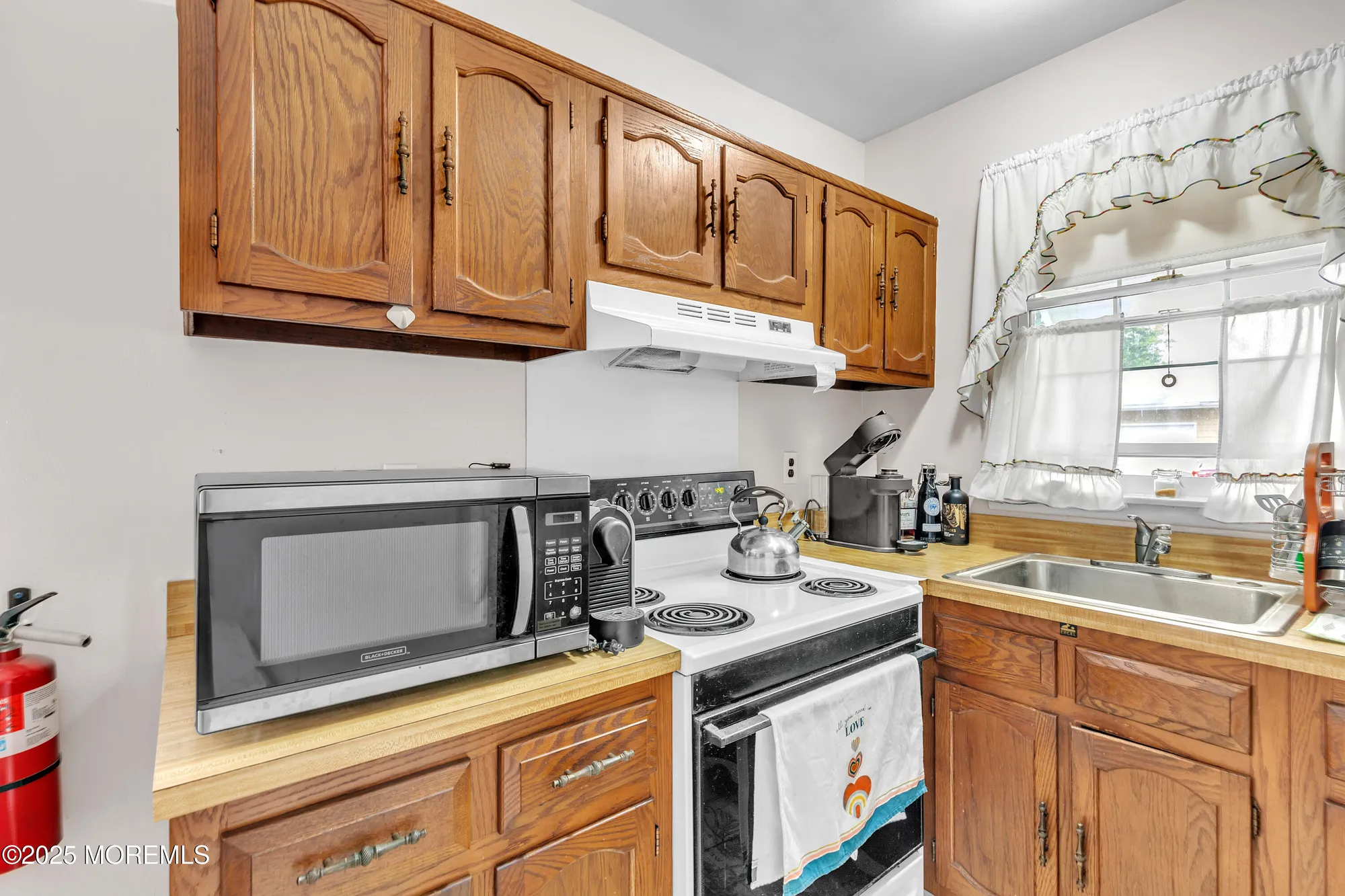 Property Slideshow image 8 of 14 | 26 molly pitcher blvd d, Whiting, NJ, 08759