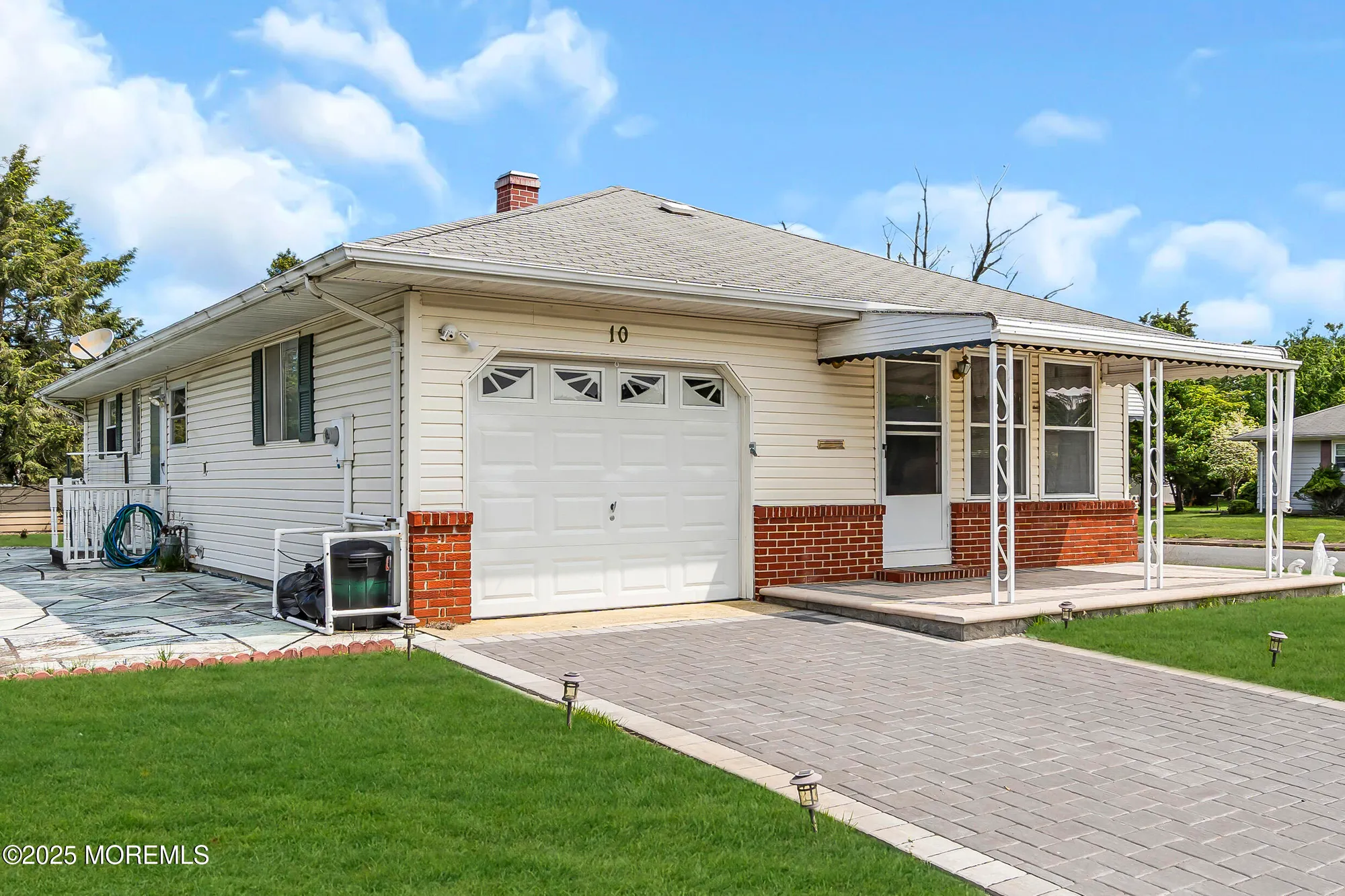 Property Slideshow image 2 of 28 | 10 barbuda st, Toms River, NJ, 08757