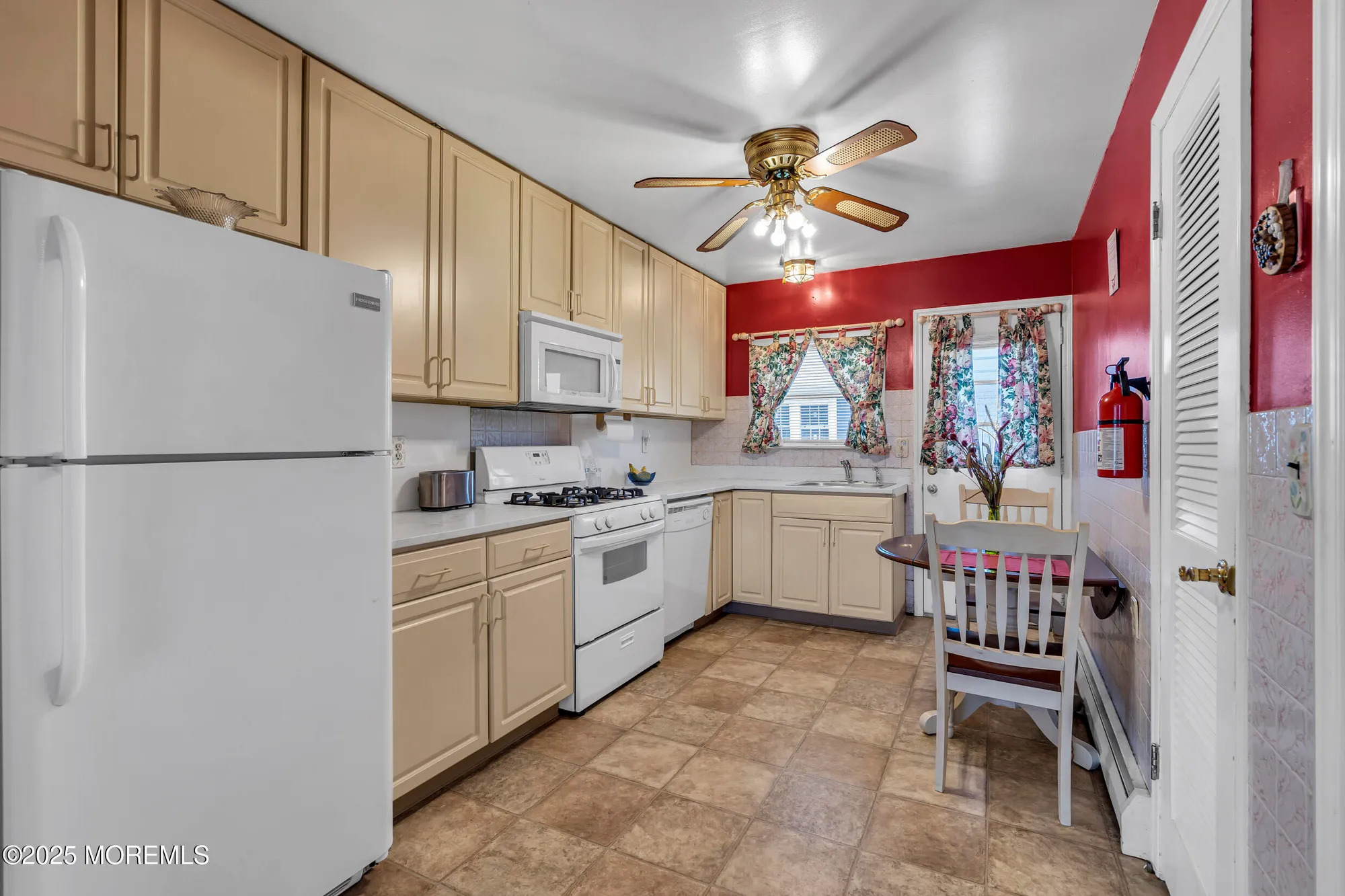Property Slideshow image 13 of 28 | 10 barbuda st, Toms River, NJ, 08757