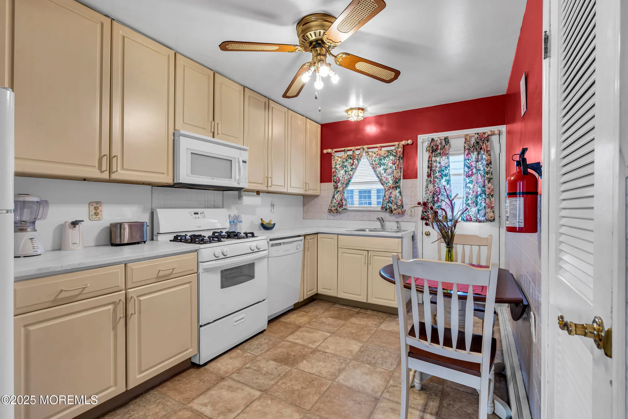 Property Slideshow image 14 of 28 | 10 barbuda st, Toms River, NJ, 08757