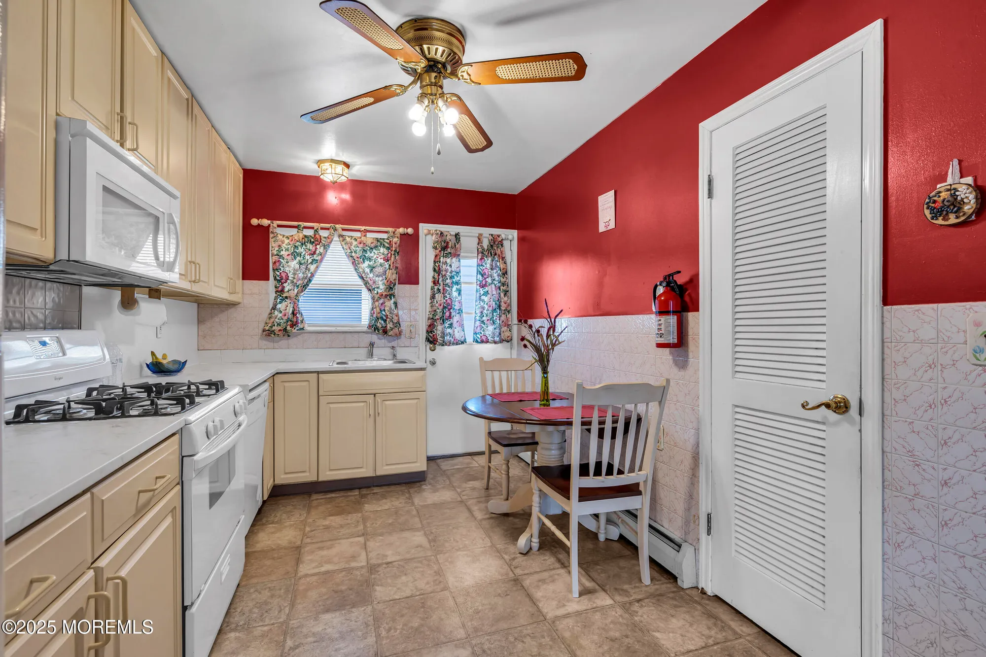 Property Slideshow image 15 of 28 | 10 barbuda st, Toms River, NJ, 08757