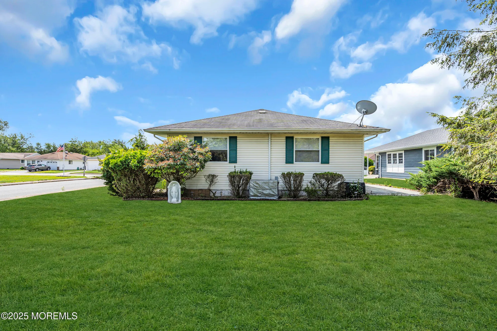 Property Slideshow image 25 of 28 | 10 barbuda st, Toms River, NJ, 08757