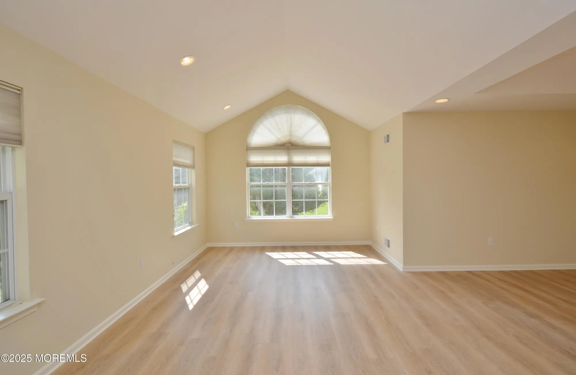 Property Slideshow image 5 of 59 | 3168 wood spring ln, Toms River, NJ, 08755