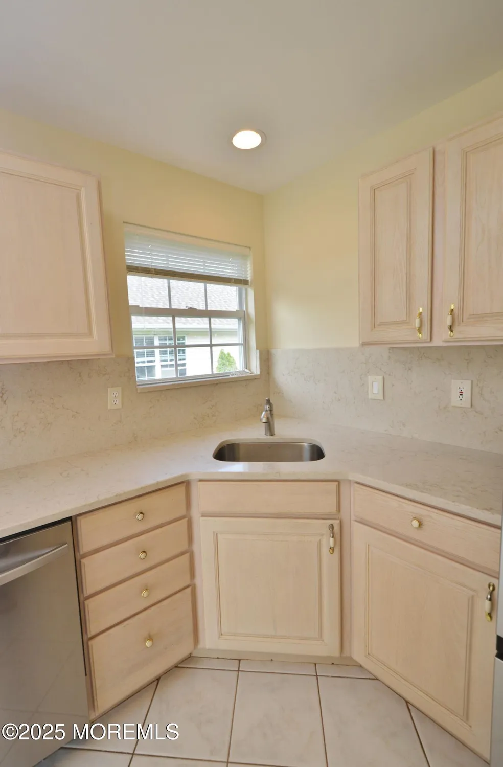 Property Slideshow image 15 of 59 | 3168 wood spring ln, Toms River, NJ, 08755