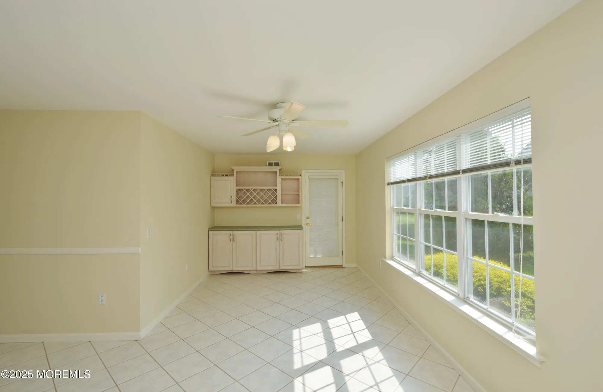 Property Slideshow image 24 of 59 | 3168 wood spring ln, Toms River, NJ, 08755