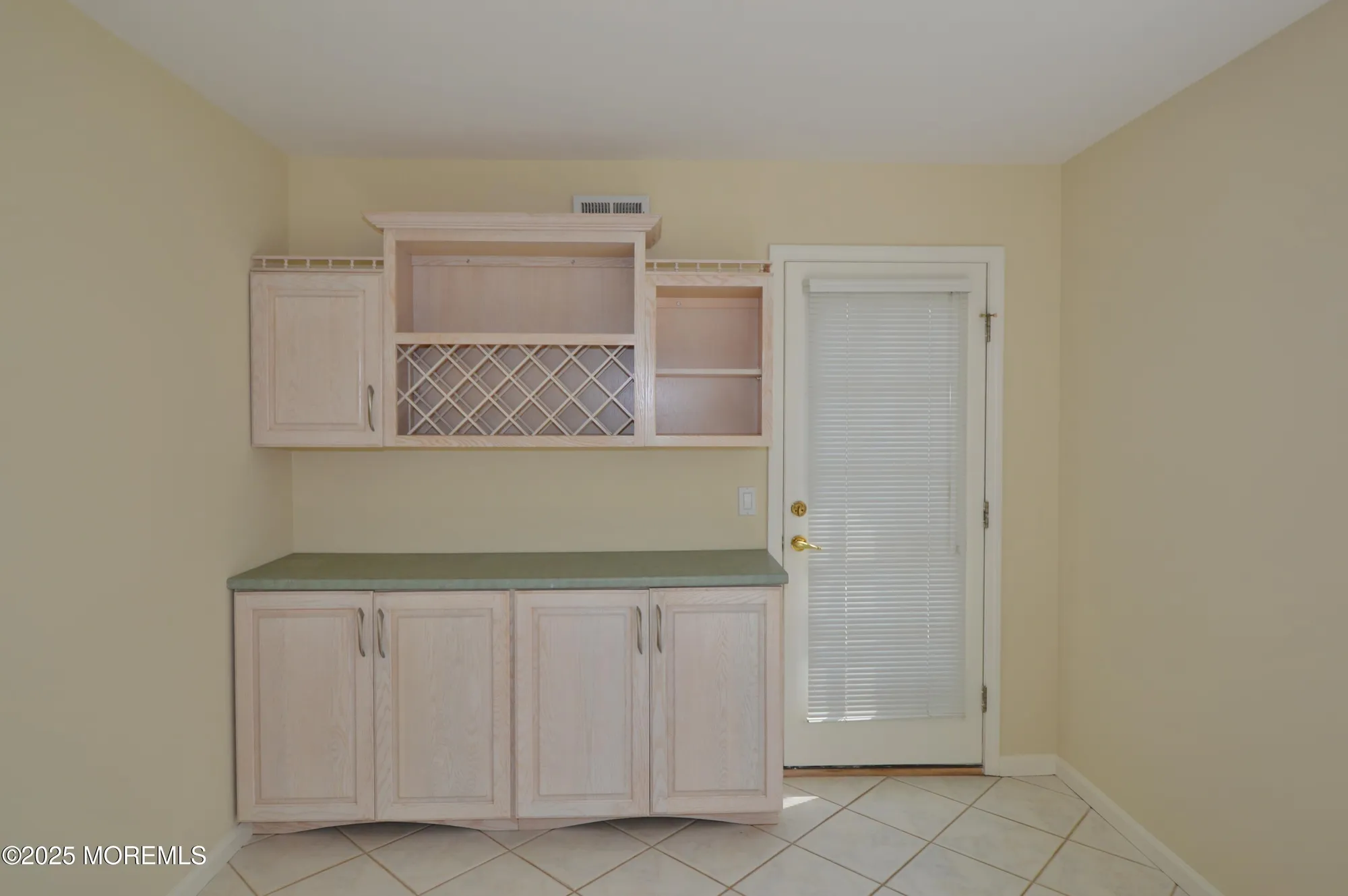 Property Slideshow image 26 of 59 | 3168 wood spring ln, Toms River, NJ, 08755