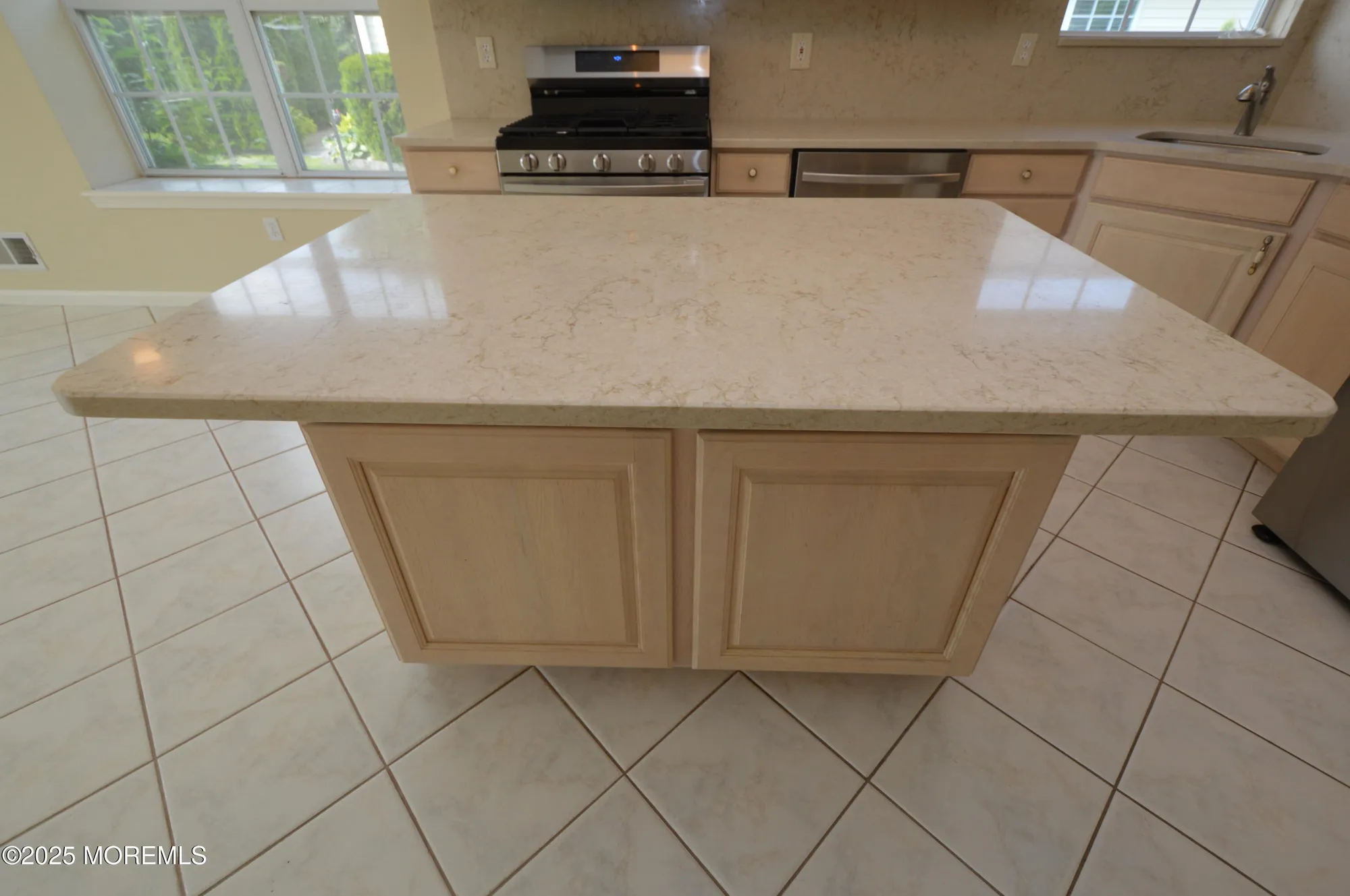 Property Slideshow image 21 of 59 | 3168 wood spring ln, Toms River, NJ, 08755