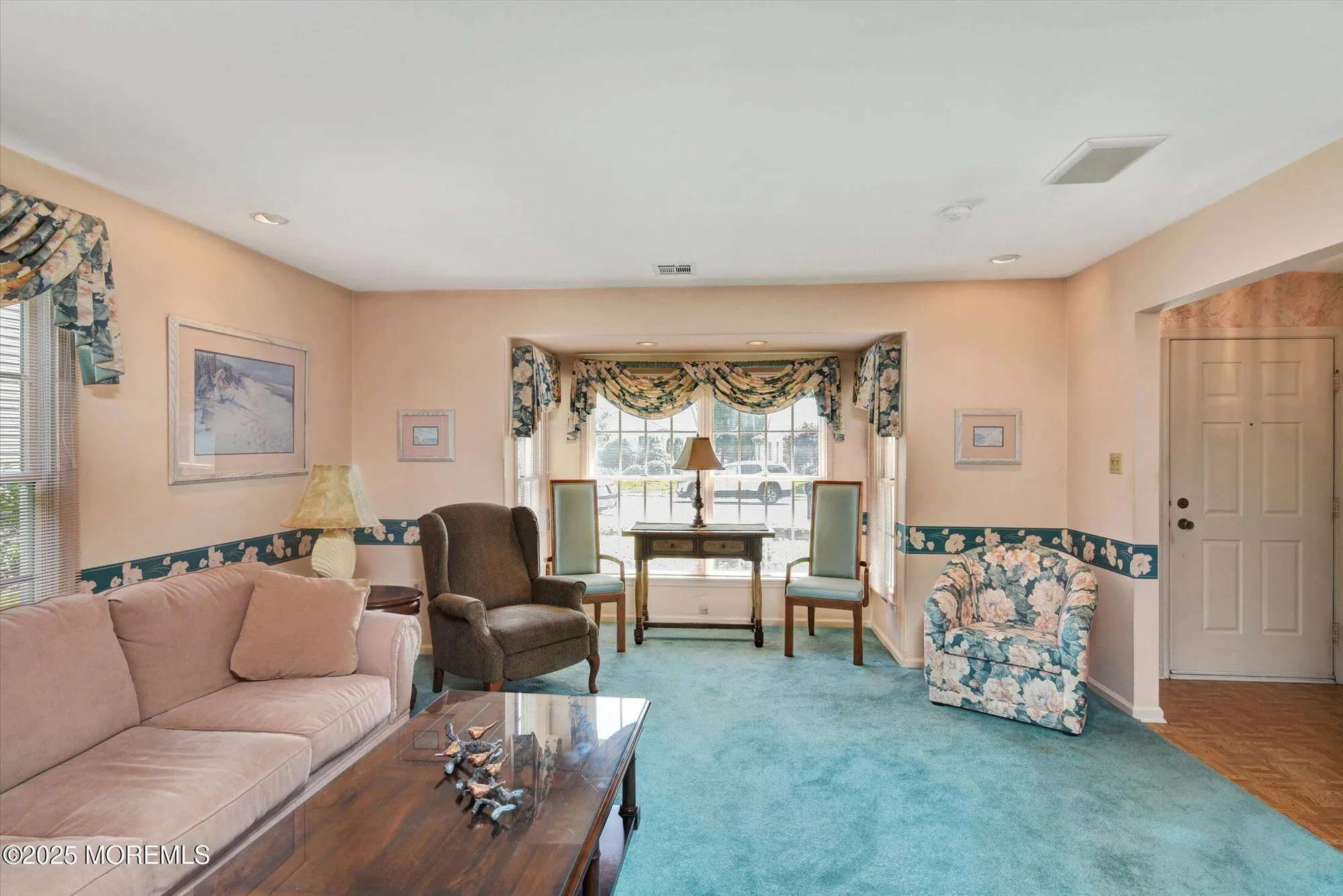 Property Slideshow image 18 of 42 | 1541 alpen ln, Toms River, NJ, 08755