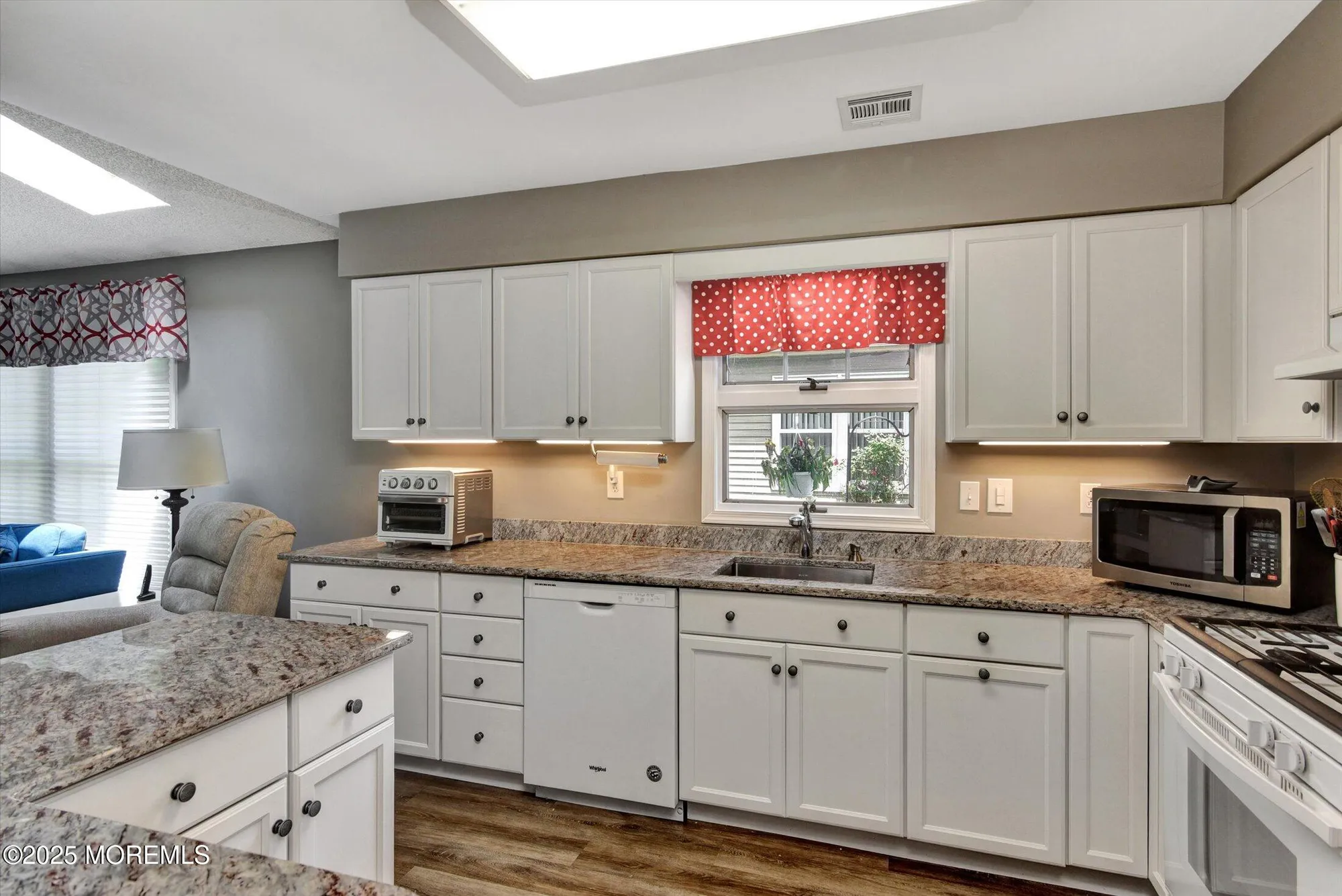 Property Slideshow image 12 of 42 | 1541 alpen ln, Toms River, NJ, 08755