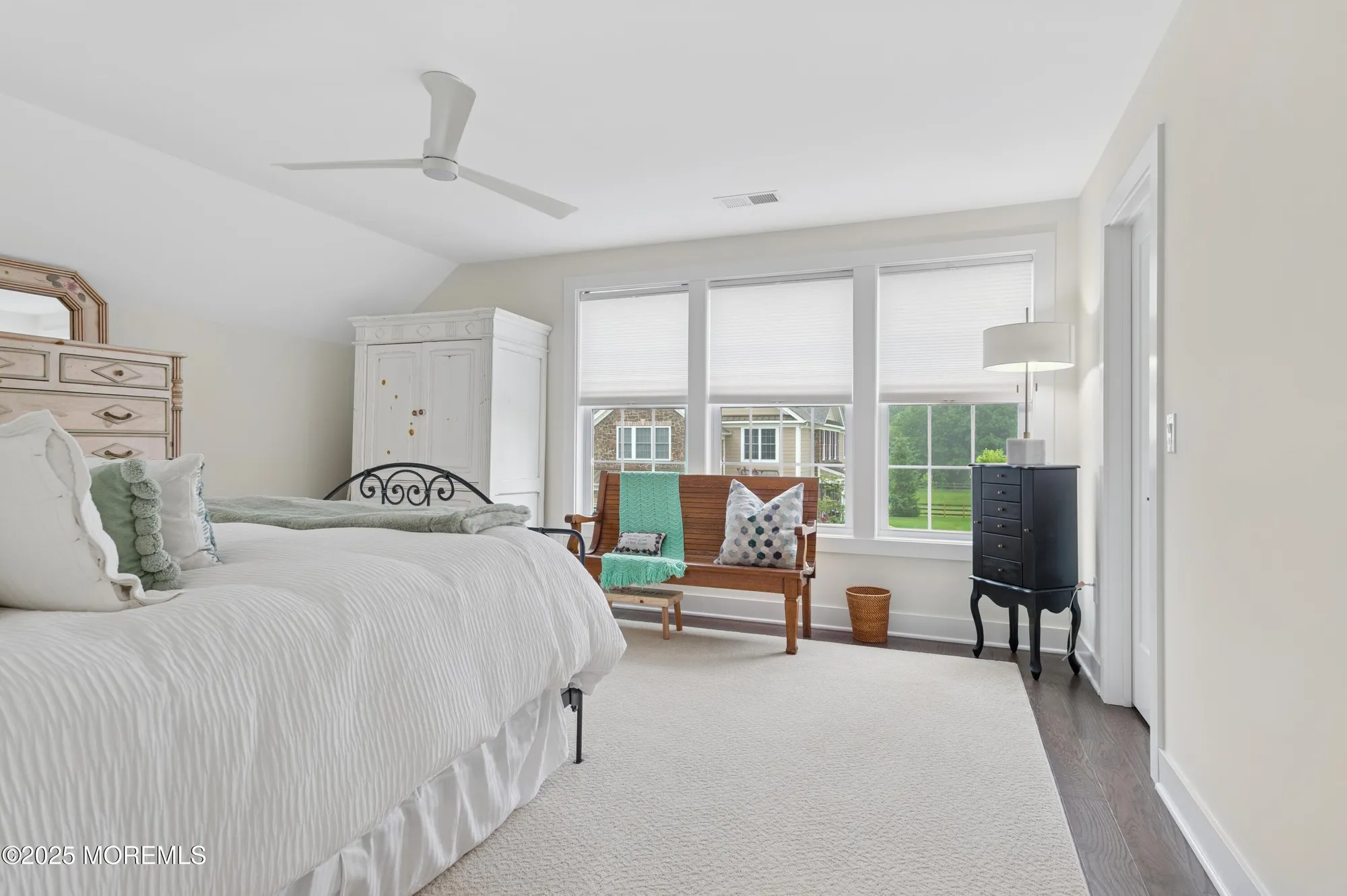 Property Slideshow image 23 of 40 | 17 spalding dr, Holmdel, NJ, 07733