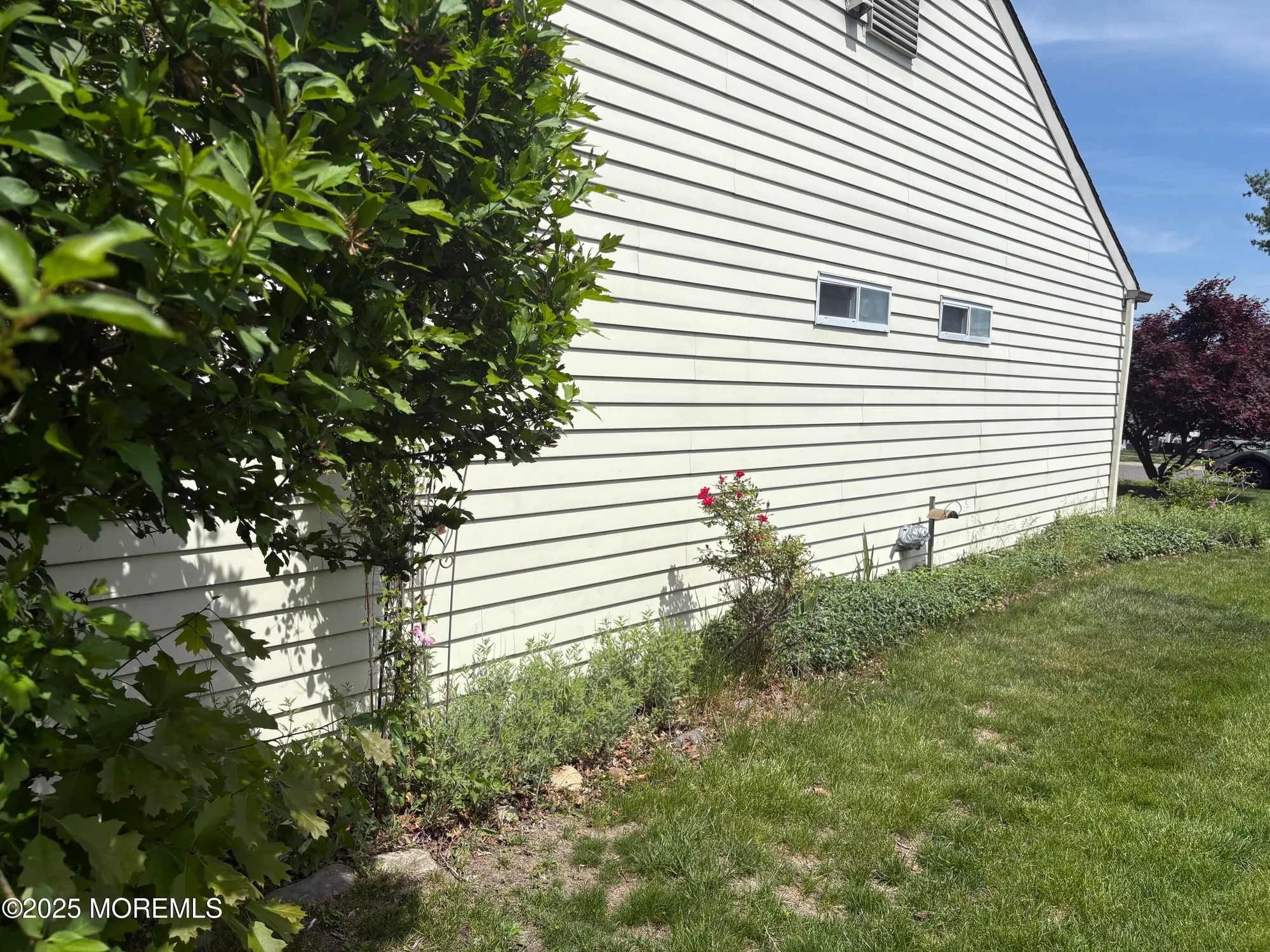 Property Slideshow image 7 of 23 | 21 newbury row, Manchester, NJ, 08759