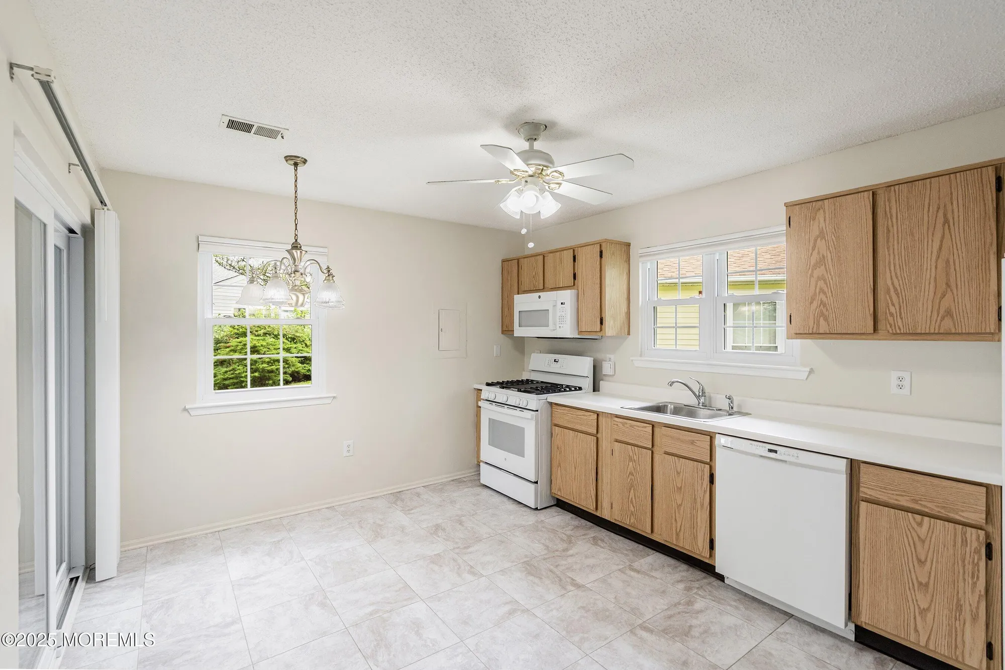 Property Slideshow image 5 of 24 | 23 datchet close # 1000, Freehold, NJ, 07728