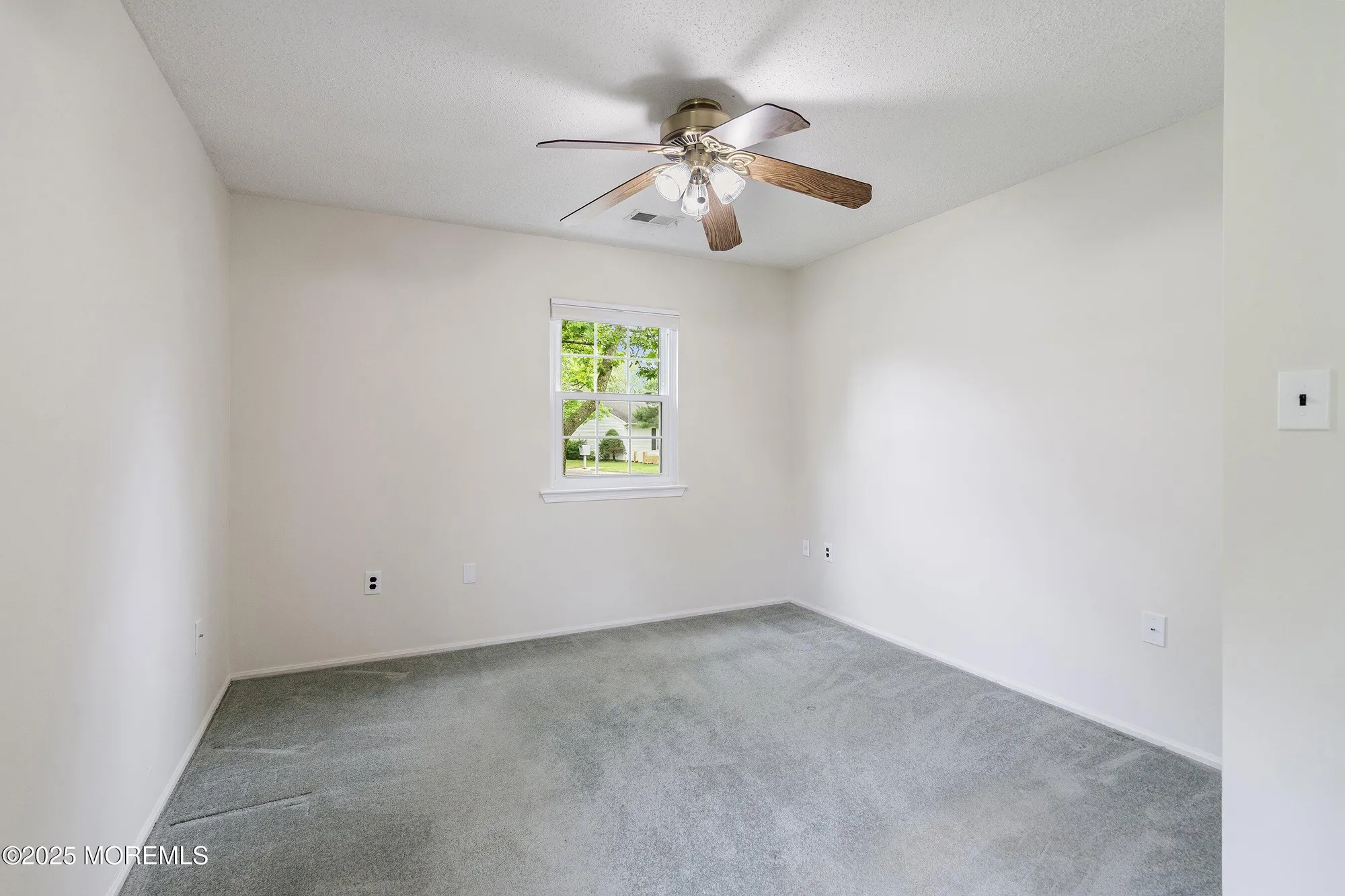 Property Slideshow image 9 of 24 | 23 datchet close # 1000, Freehold, NJ, 07728