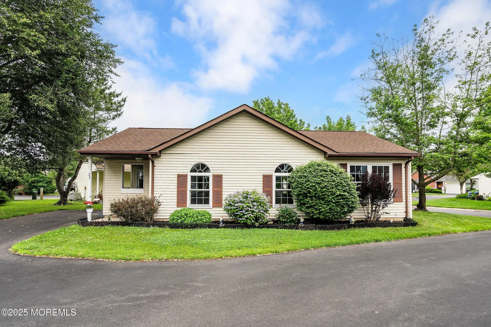 Property Slideshow image 2 of 24 | 23 datchet close # 1000, Freehold, NJ, 07728