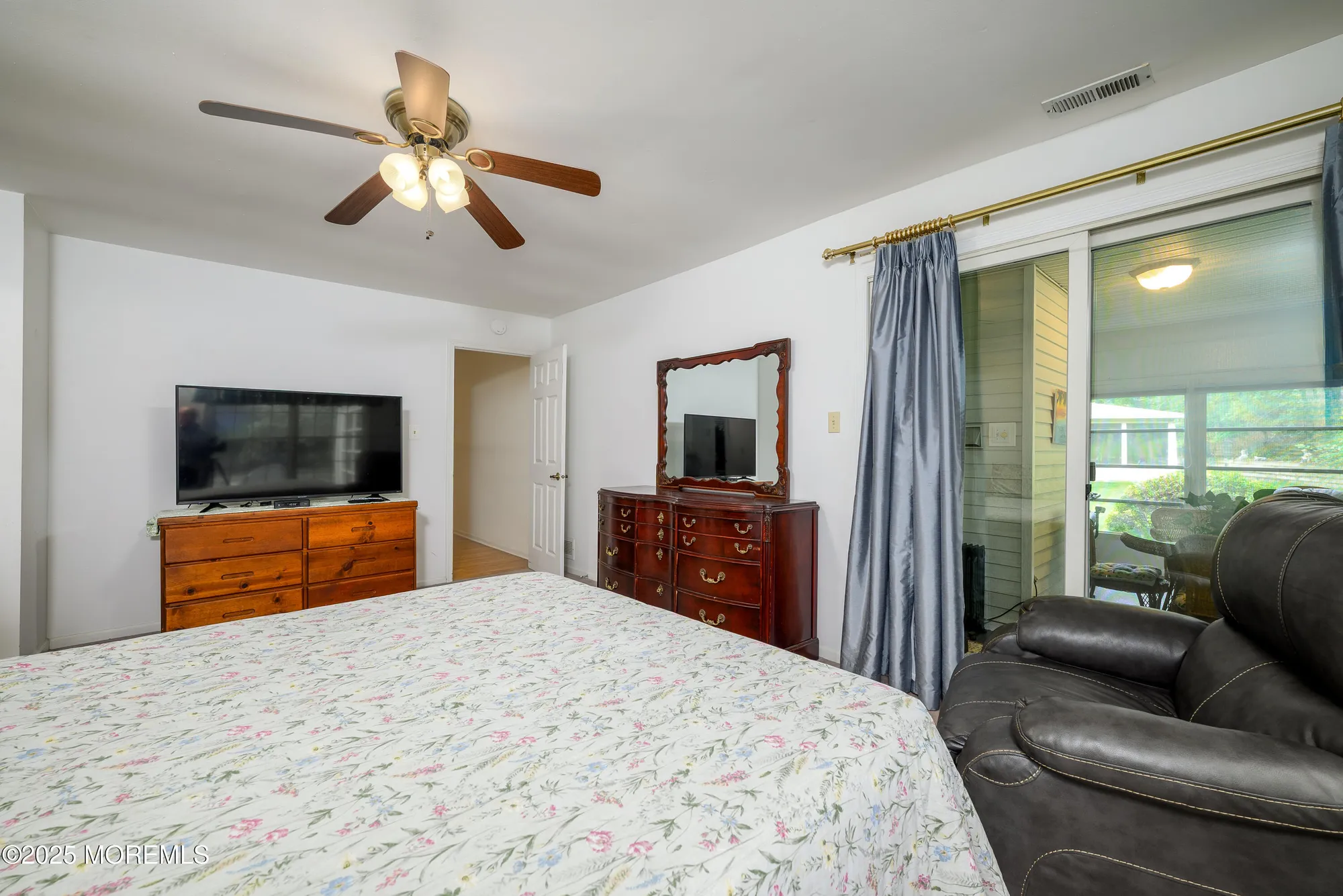 Property Slideshow image 7 of 33 | 1912 quimby ct, Toms River, NJ, 08755