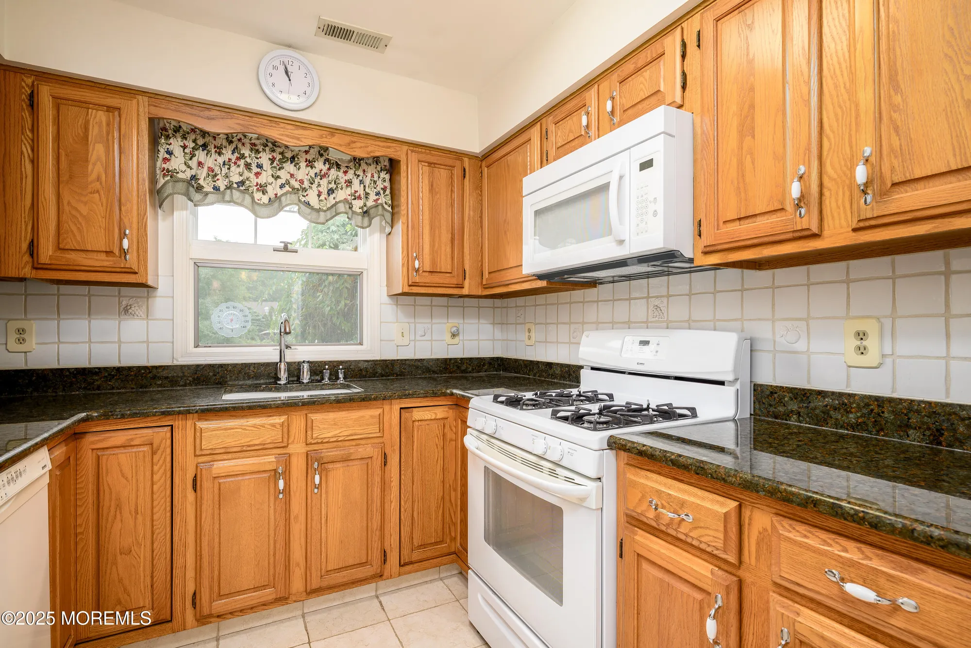 Property Slideshow image 22 of 33 | 1912 quimby ct, Toms River, NJ, 08755