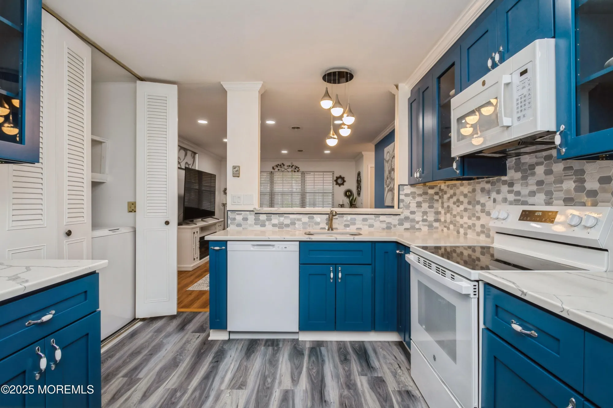 Property Slideshow image 8 of 23 | 59b cambridge cir, Manchester, NJ, 08759