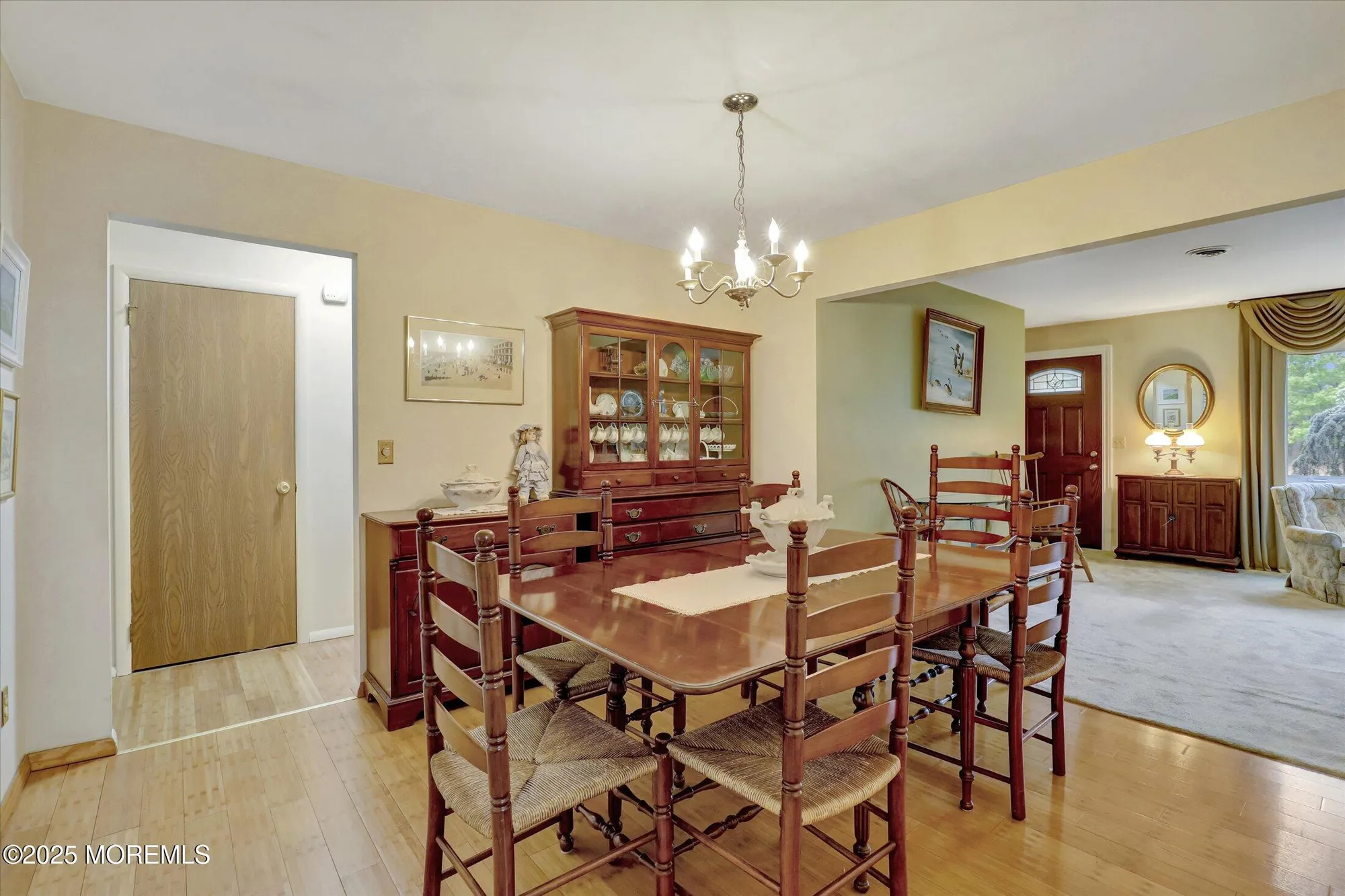 Property Slideshow image 14 of 38 | 266 westbrook dr, Toms River, NJ, 08757
