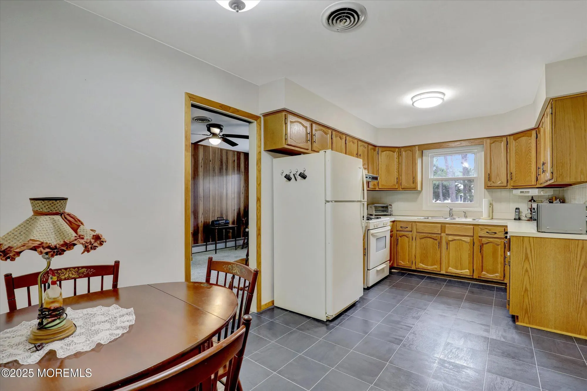 Property Slideshow image 15 of 38 | 266 westbrook dr, Toms River, NJ, 08757