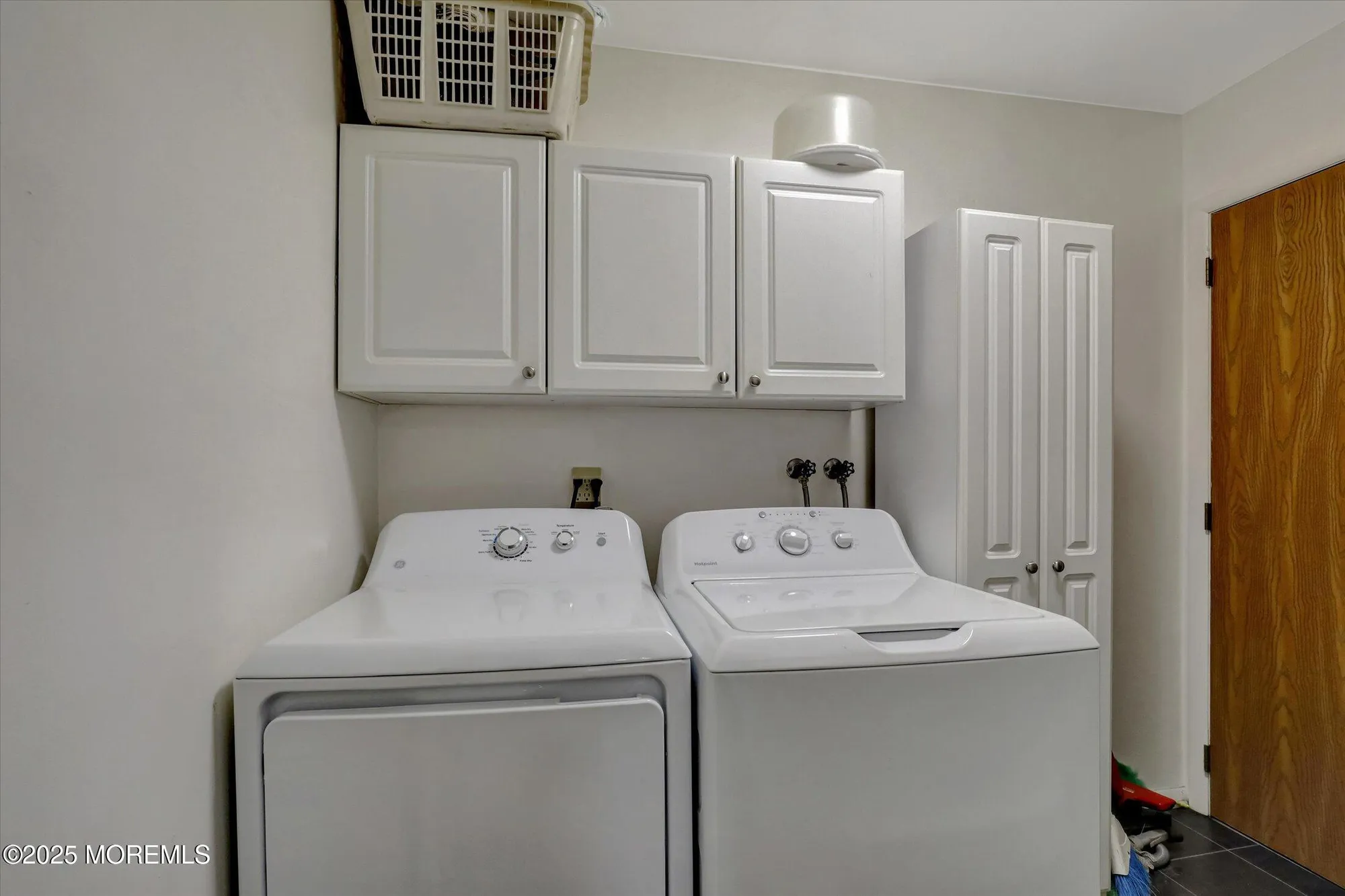 Property Slideshow image 28 of 38 | 266 westbrook dr, Toms River, NJ, 08757