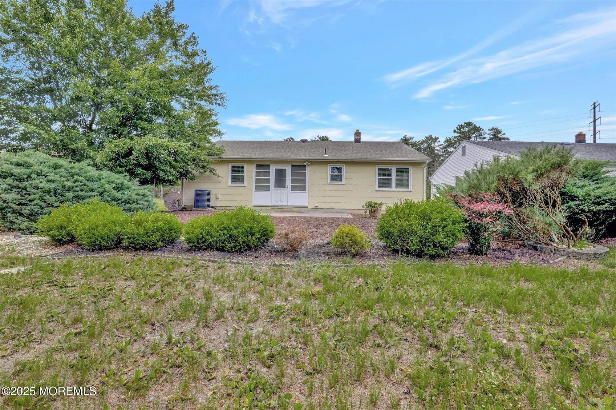 Property Slideshow image 31 of 38 | 266 westbrook dr, Toms River, NJ, 08757