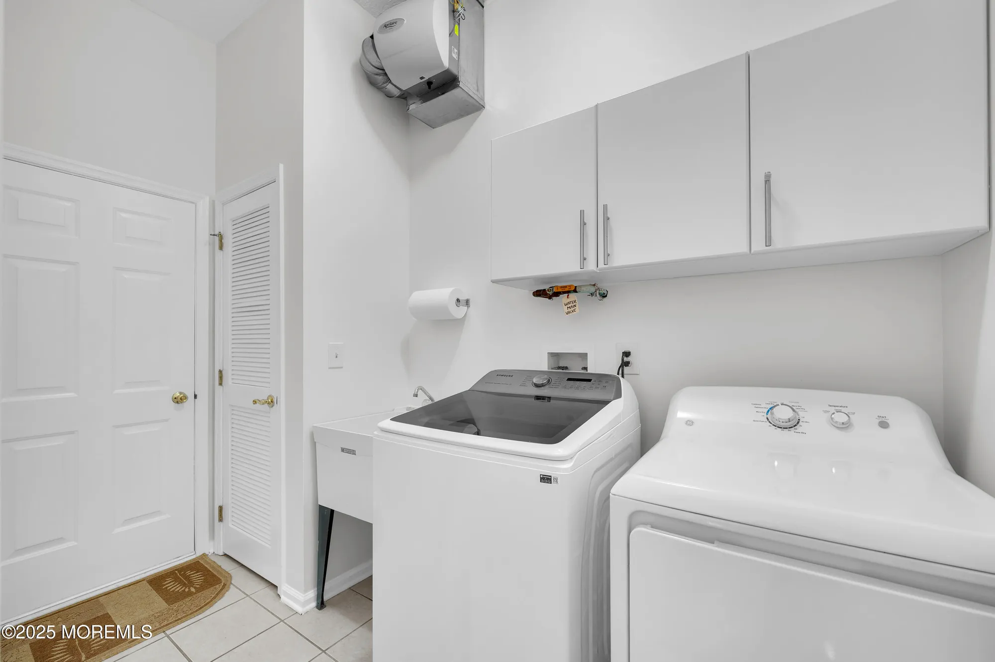 Property Slideshow image 37 of 41 | 2619 lantern light way, Manasquan, NJ, 08736