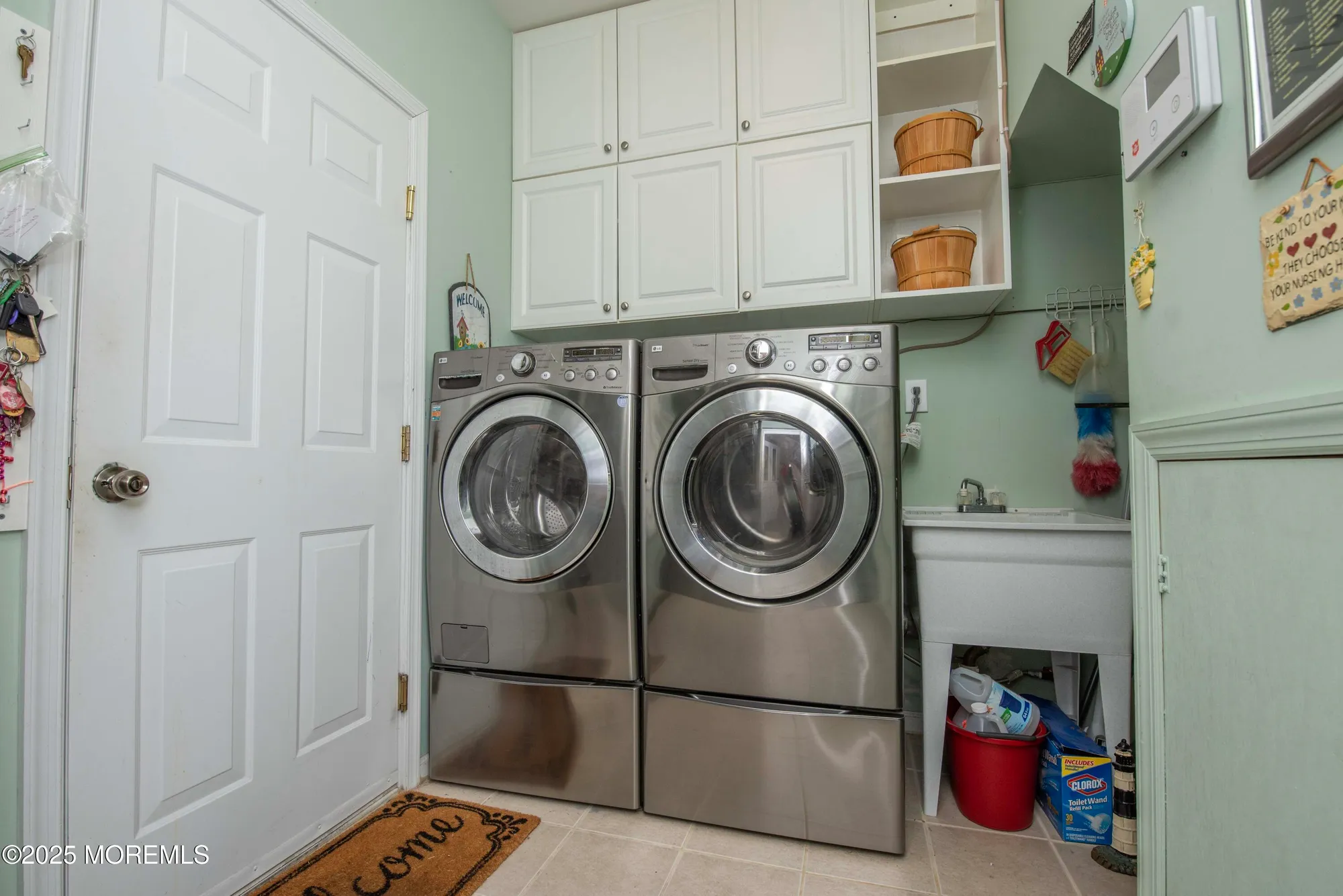 Property Slideshow image 62 of 98 | 221 valencia dr, Monroe, NJ, 08831
